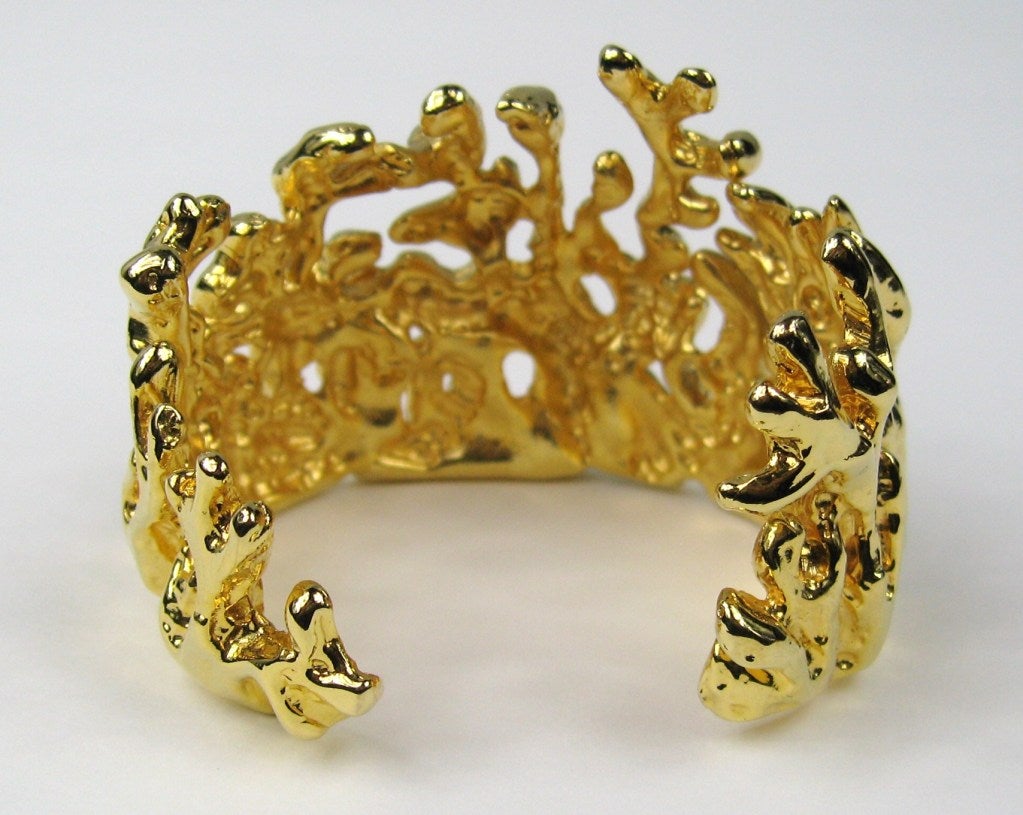 Donna Robert Lee Morris Bracciale con scogliera di corallo in oro dorato anni '90 in vendita
