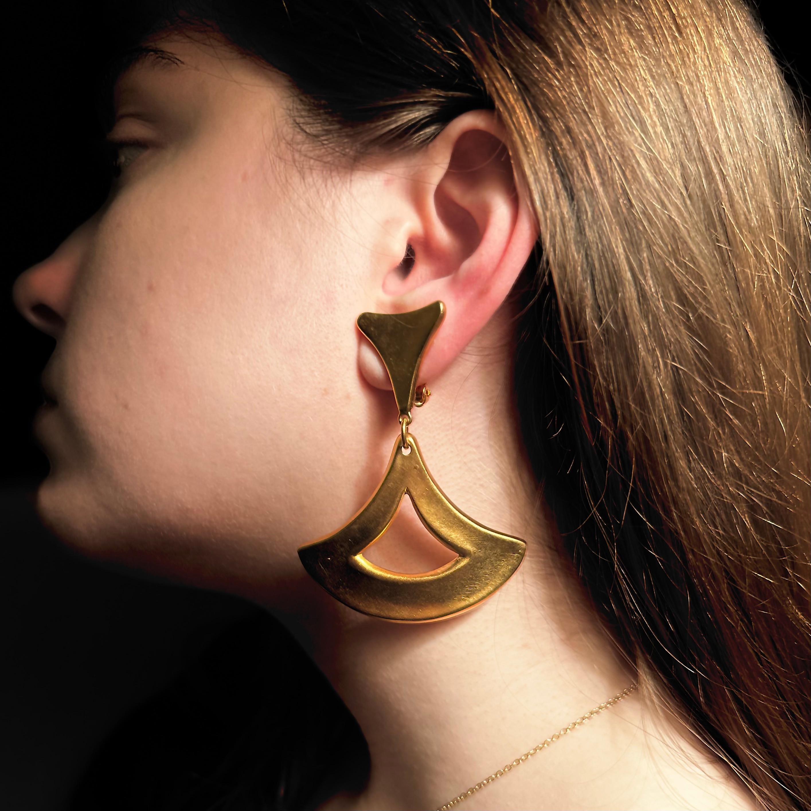 Women's Robert Lee Morris Matte Gold Plated Wide Arc Dangling Earrings For Sale