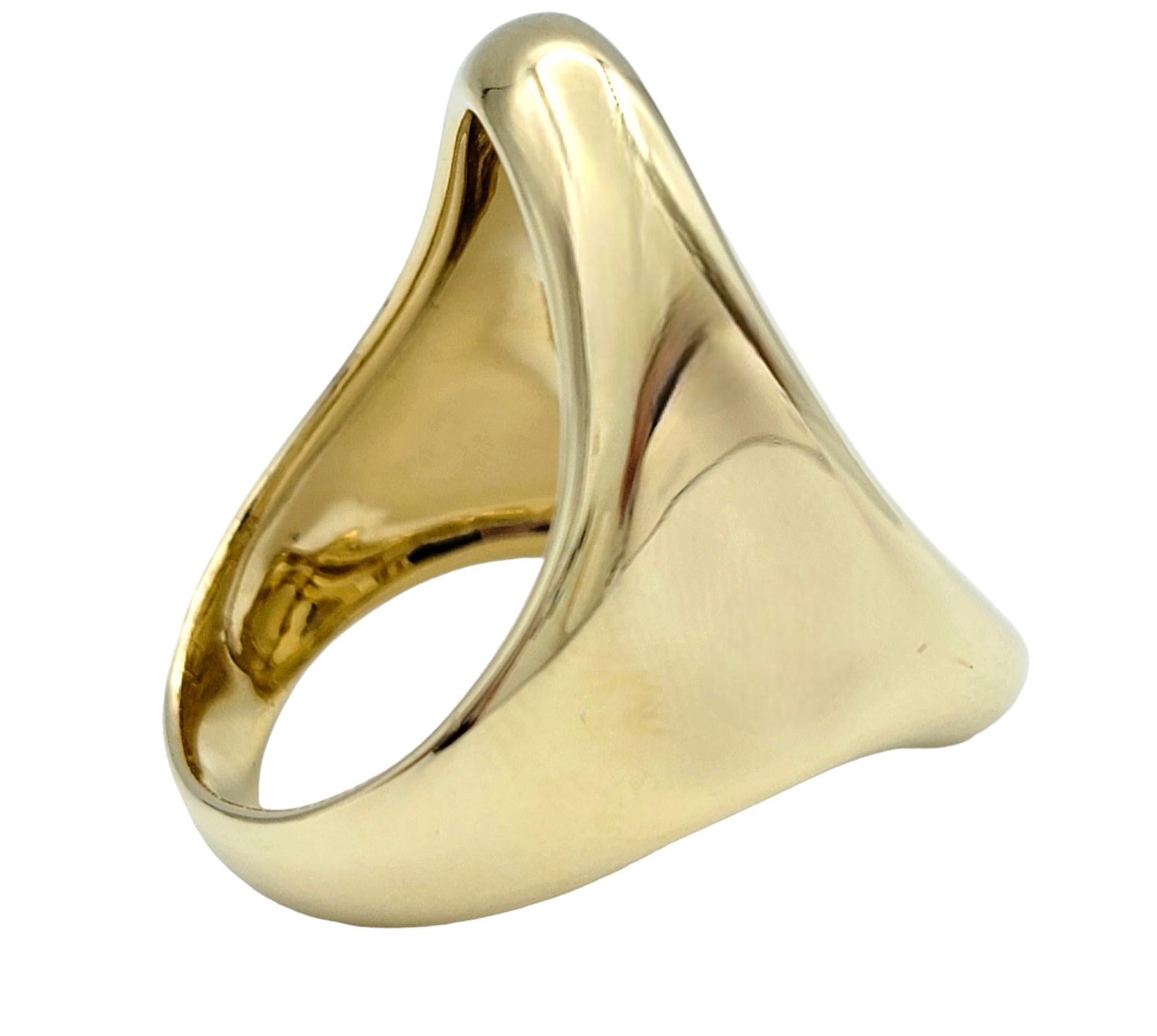 Robert Lee Morris RLM Studio Concave Oval Cocktail Ring in 14 Karat Yellow Gold In Good Condition For Sale In Scottsdale, AZ