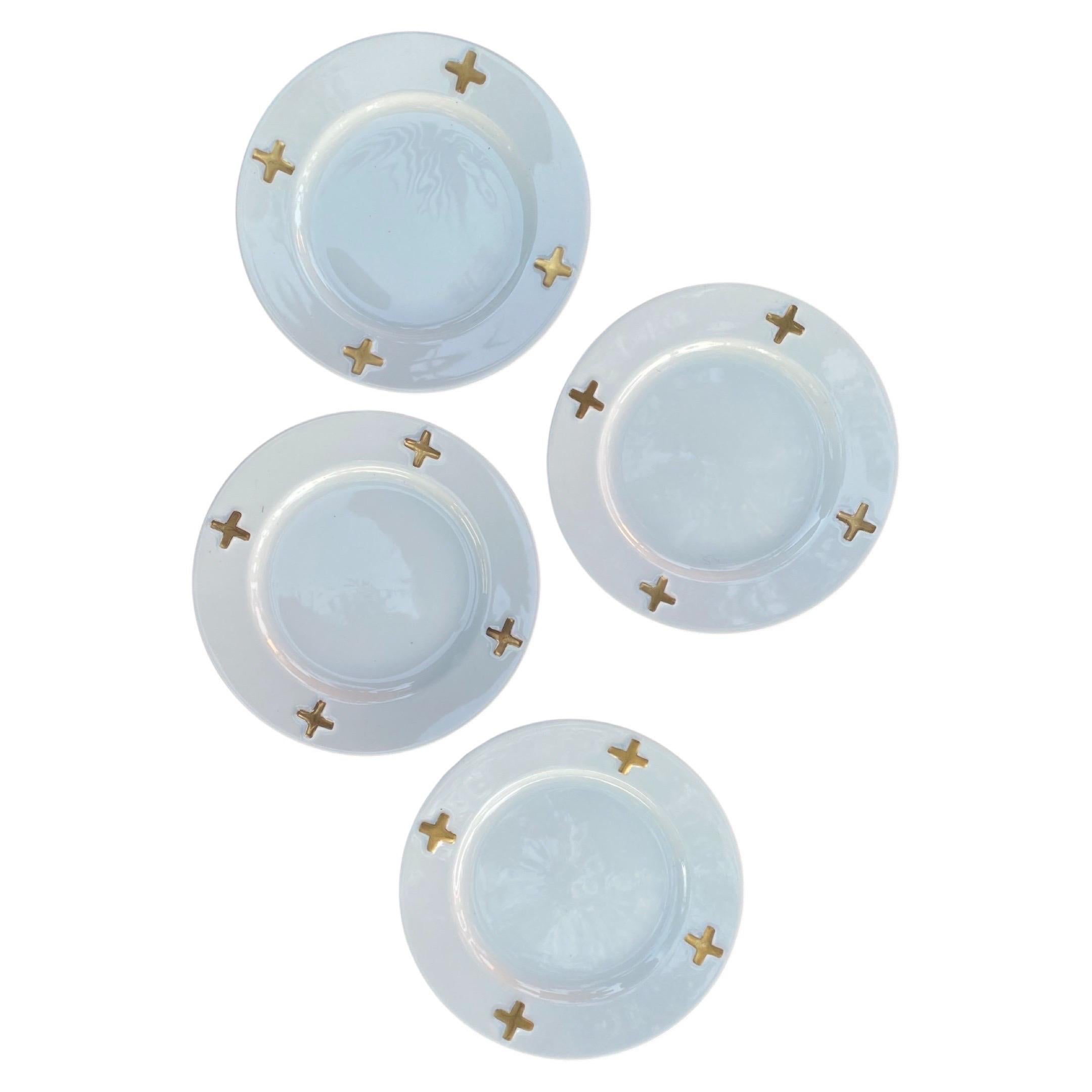 Robert Lee Morris Set of 7 White & Gold “CAMELOT” Lunch Plates for Swid Powell  For Sale