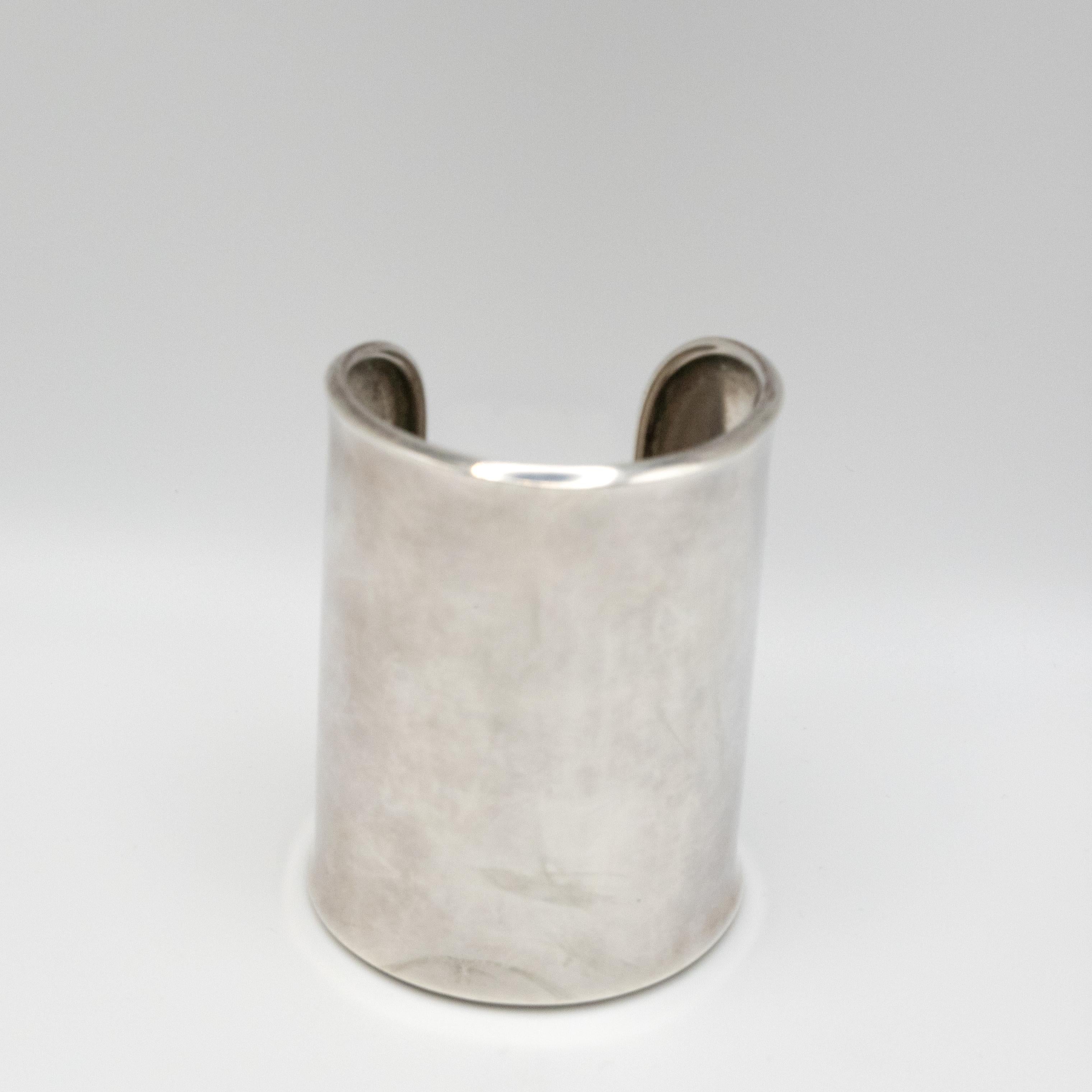 Robert Lee Morris Bracelet manchette longue en sterling en vente 1