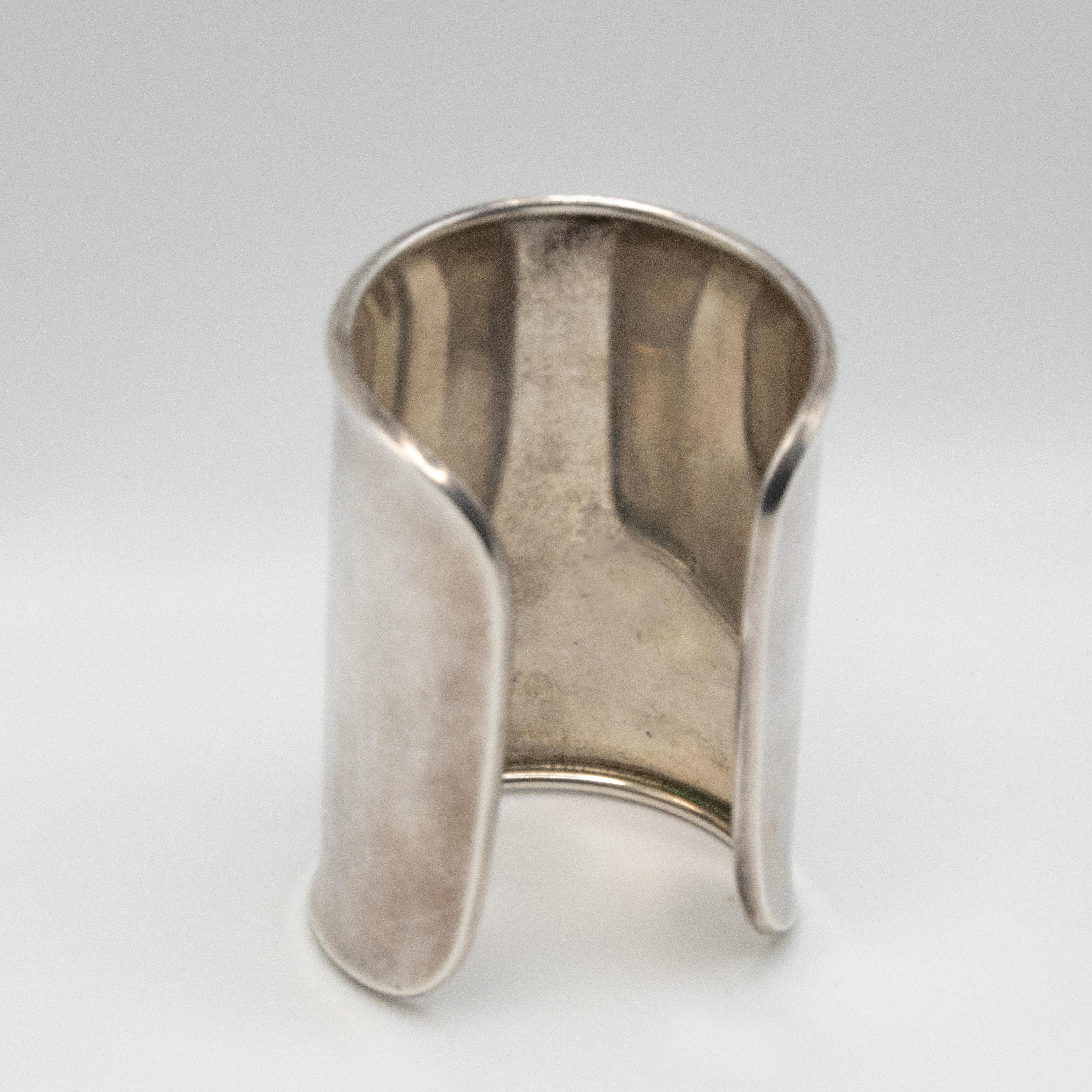 Robert Lee Morris Bracelet manchette longue en sterling en vente 2