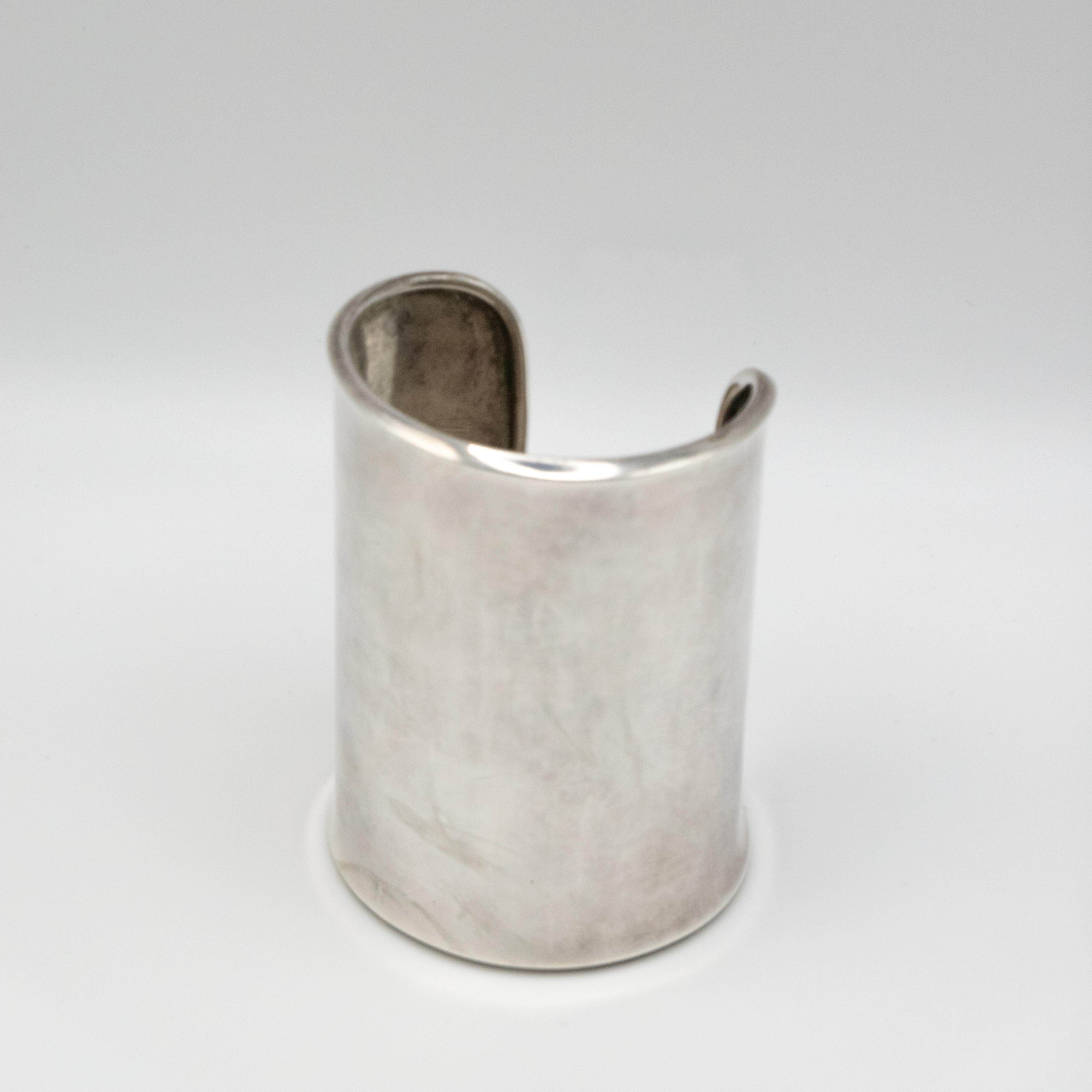 Robert Lee Morris Bracelet manchette longue en sterling en vente 3