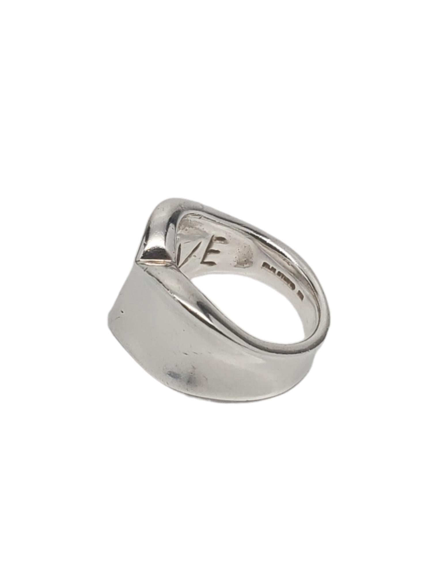 Robert Lee Morris Sterling Silver Forgive Heart Ring

This stunning modernist forgive heart ring by Robert Lee Morris is beautifully crafted in sterling silver.

Width: 0.74 in.

Shank: 0.122 in.

Size: 9

Stamped: RLM Studios 925

Weight: 9.7 dwt./