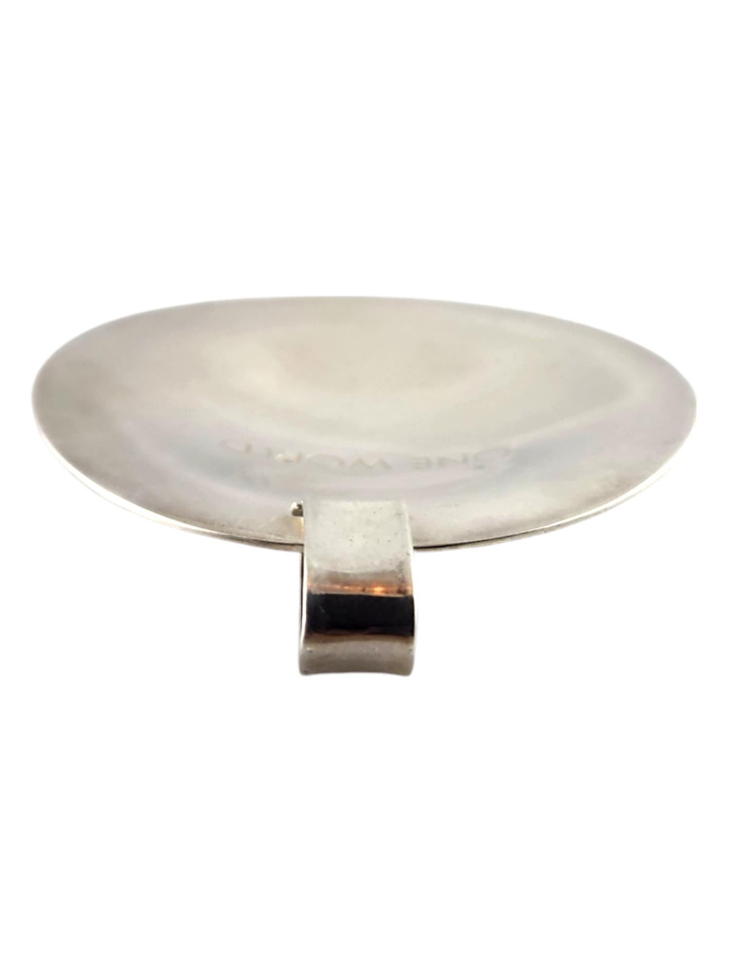 Robert Lee Morris Sterling Silver One World Concave Circle Pendant # 17538 In Good Condition In Washington Depot, CT