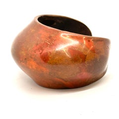 Colección Wabi Sabi de Robert Lee Morris Brazalete de cobre con forma de bagel 1981