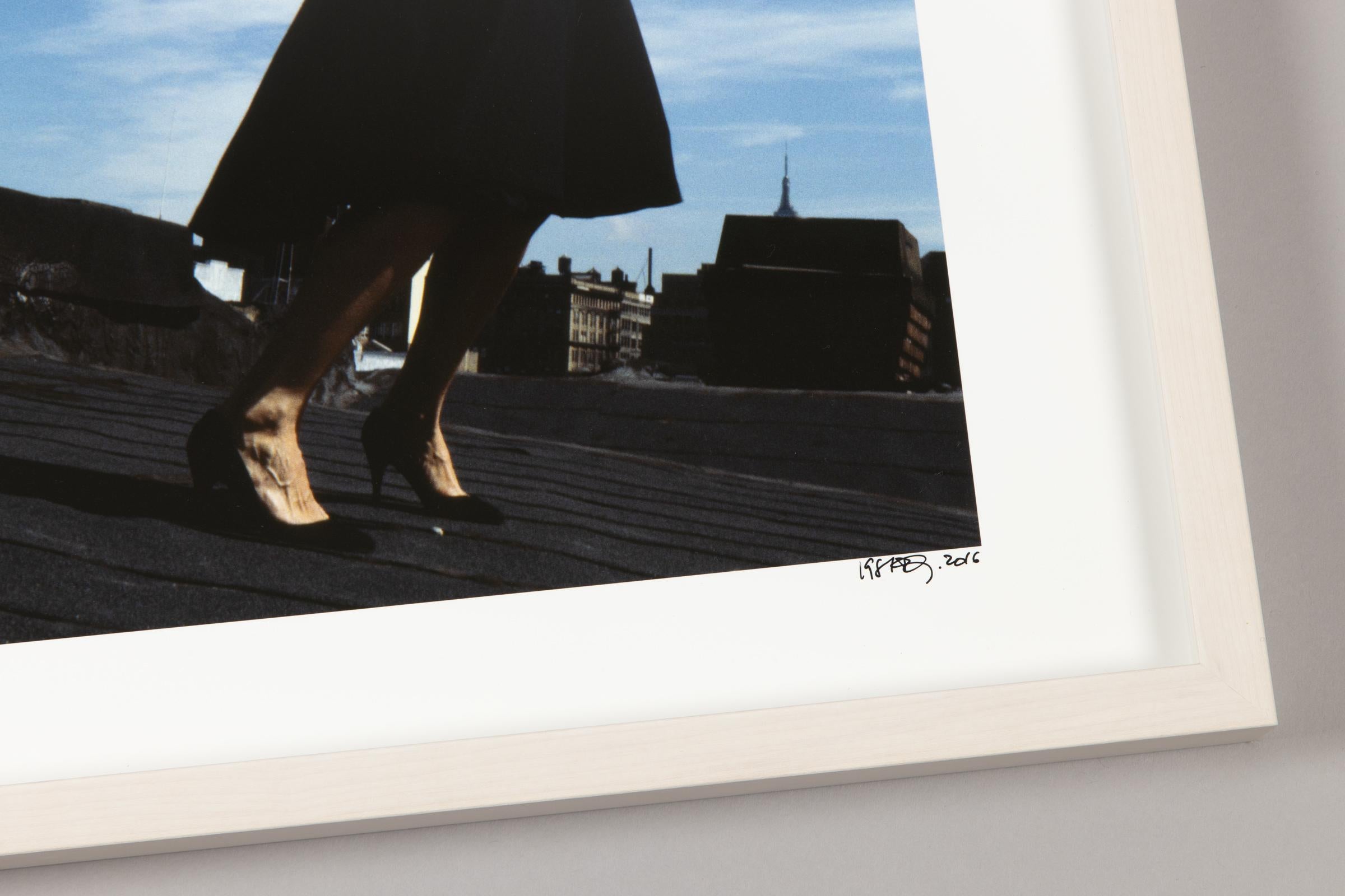 Robert Longo, Janet (aus Men in the Cities) – signierte Fotografie im Angebot 4