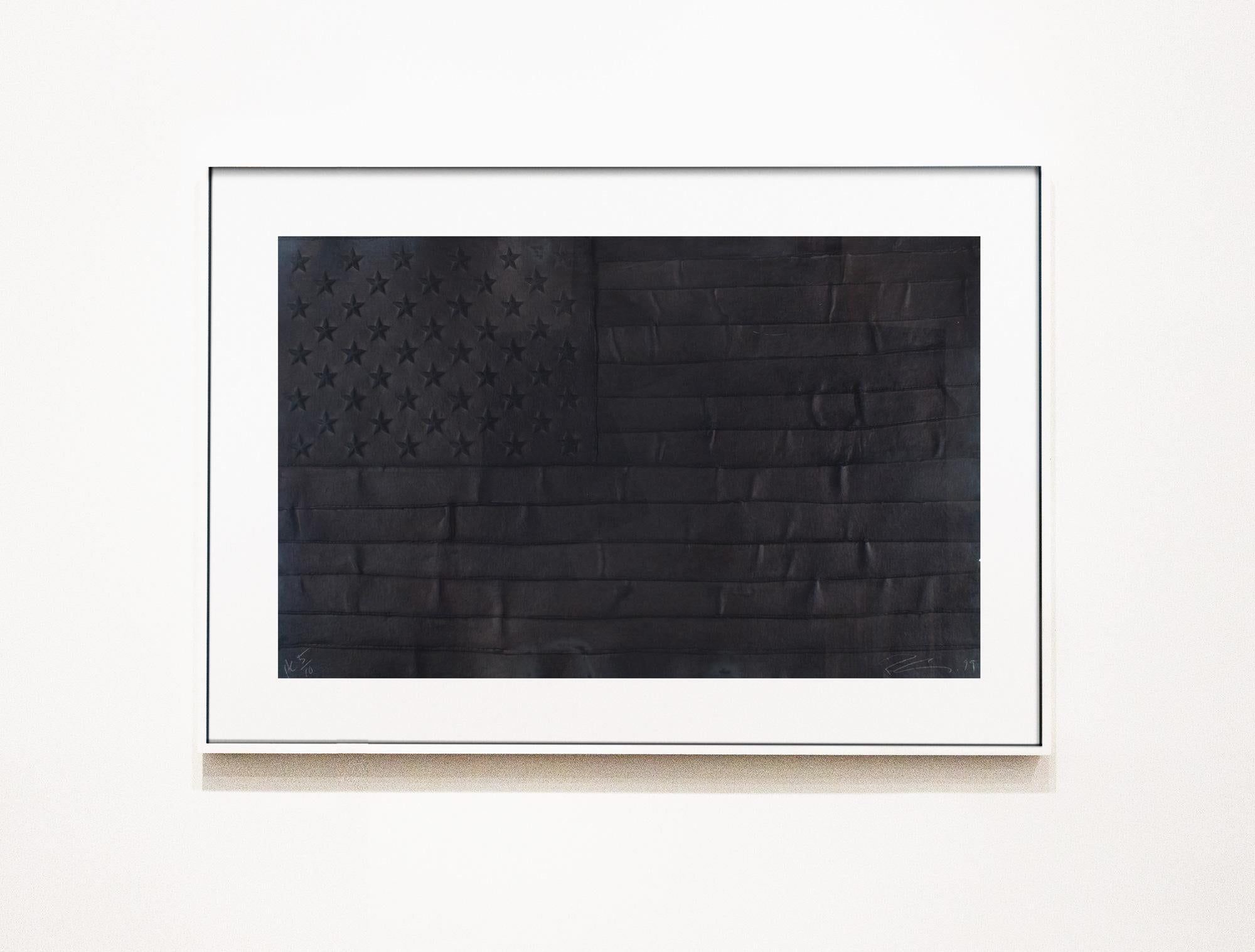 Schwarze Flagge – Print von Robert Longo