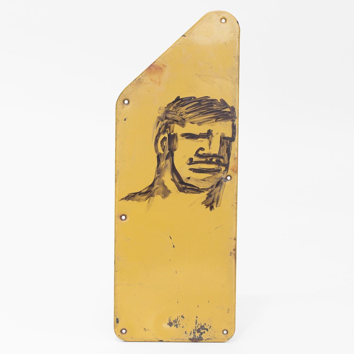 Marcatore su pannello di metallo smaltato ritrovato da Robert Loughlin, leggenda dell'arte e del picking di New York City. In evidenza nella mostra 