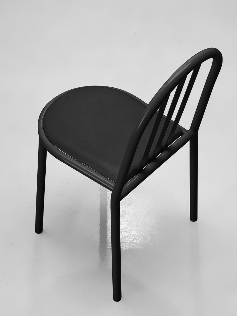Robert Mallet-Stevens Bicolor Set of Six Tubular Steel Chairs  In Good Condition For Sale In Waalwijk, NL