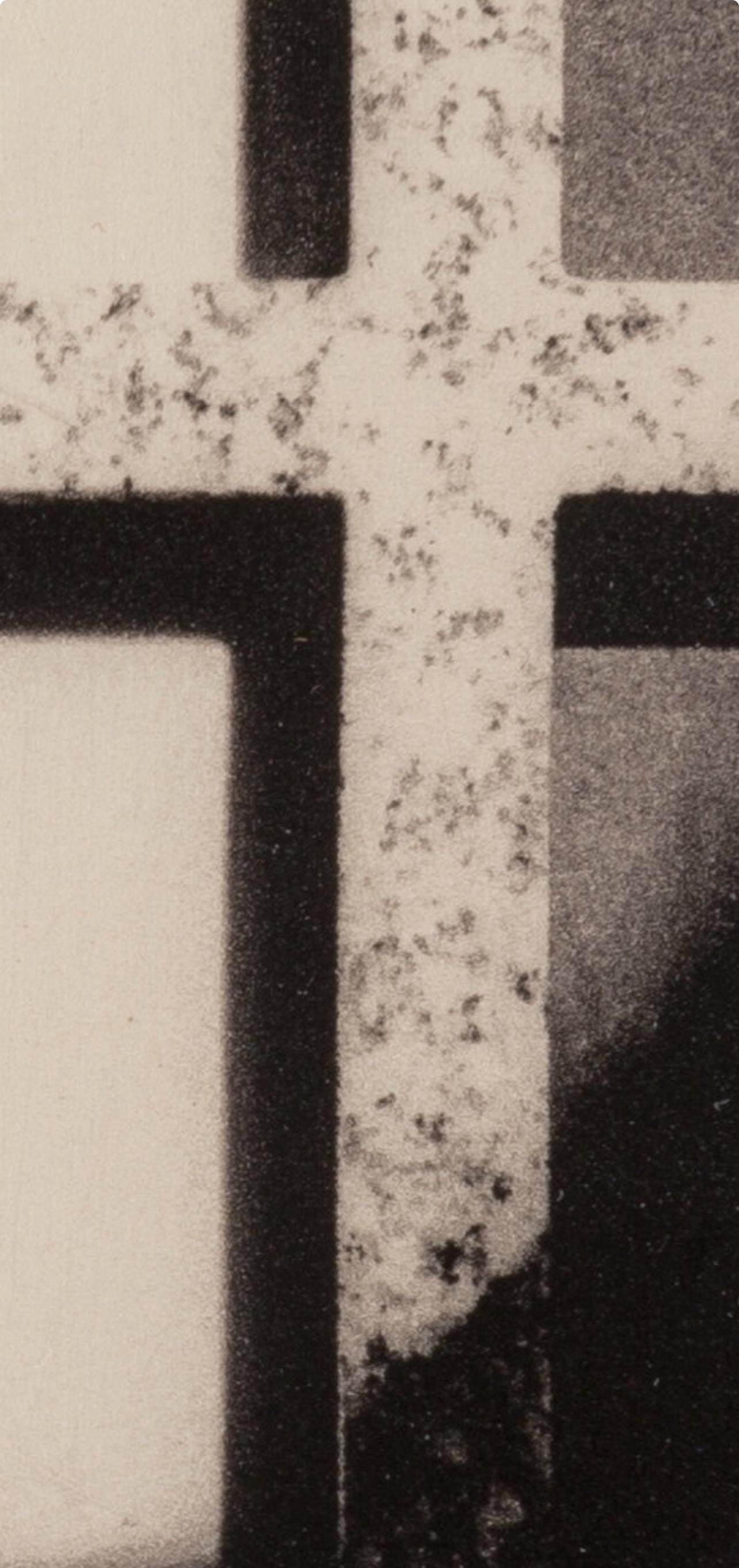 Mapplethorpe, Kreuz IV, Eine Season in Hell (nach) (Zeitgenössisch), Photograph, von Robert Mapplethorpe