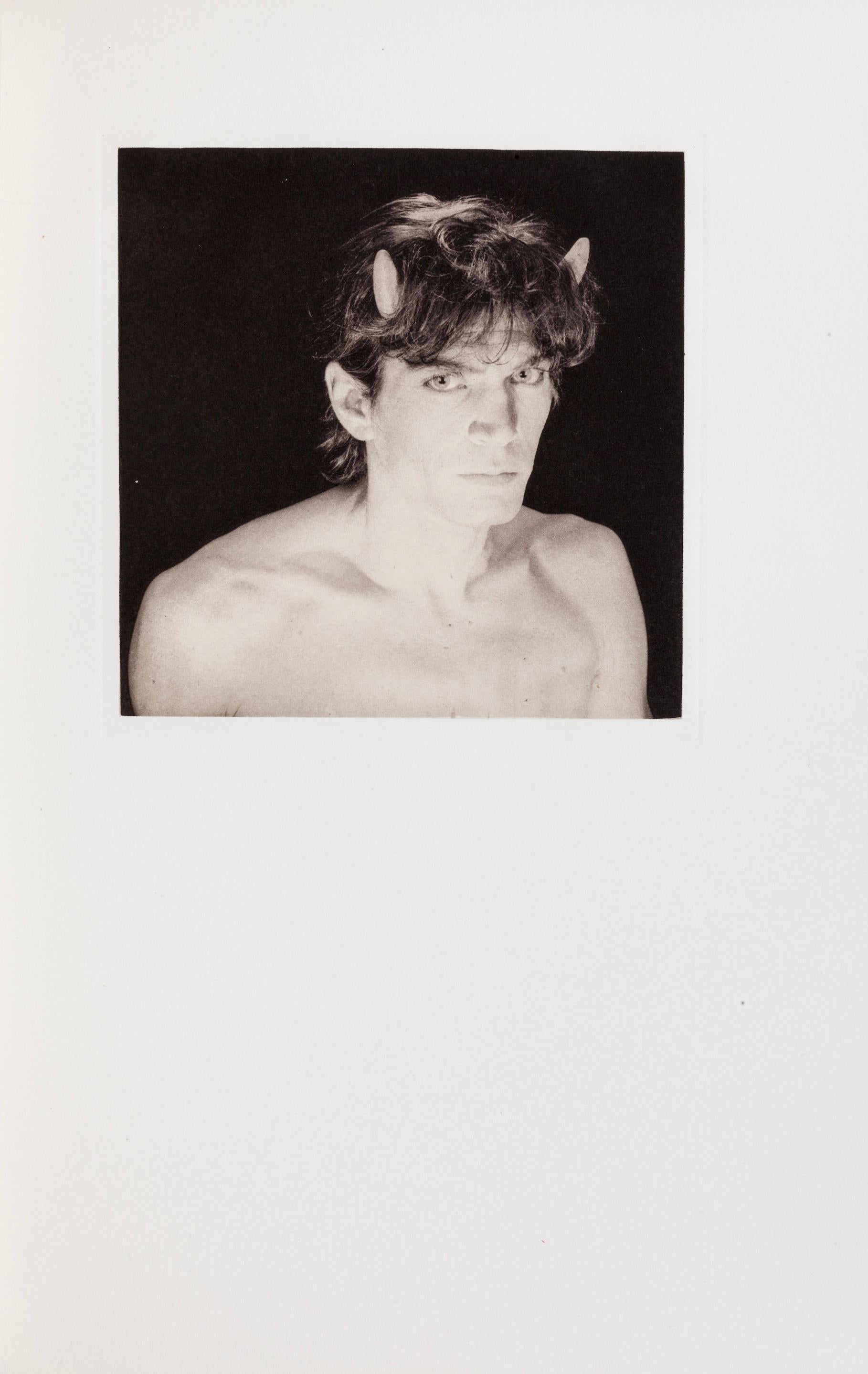 Mapplethorpe, Autorretrato, Una temporada en el infierno (después) en venta 1