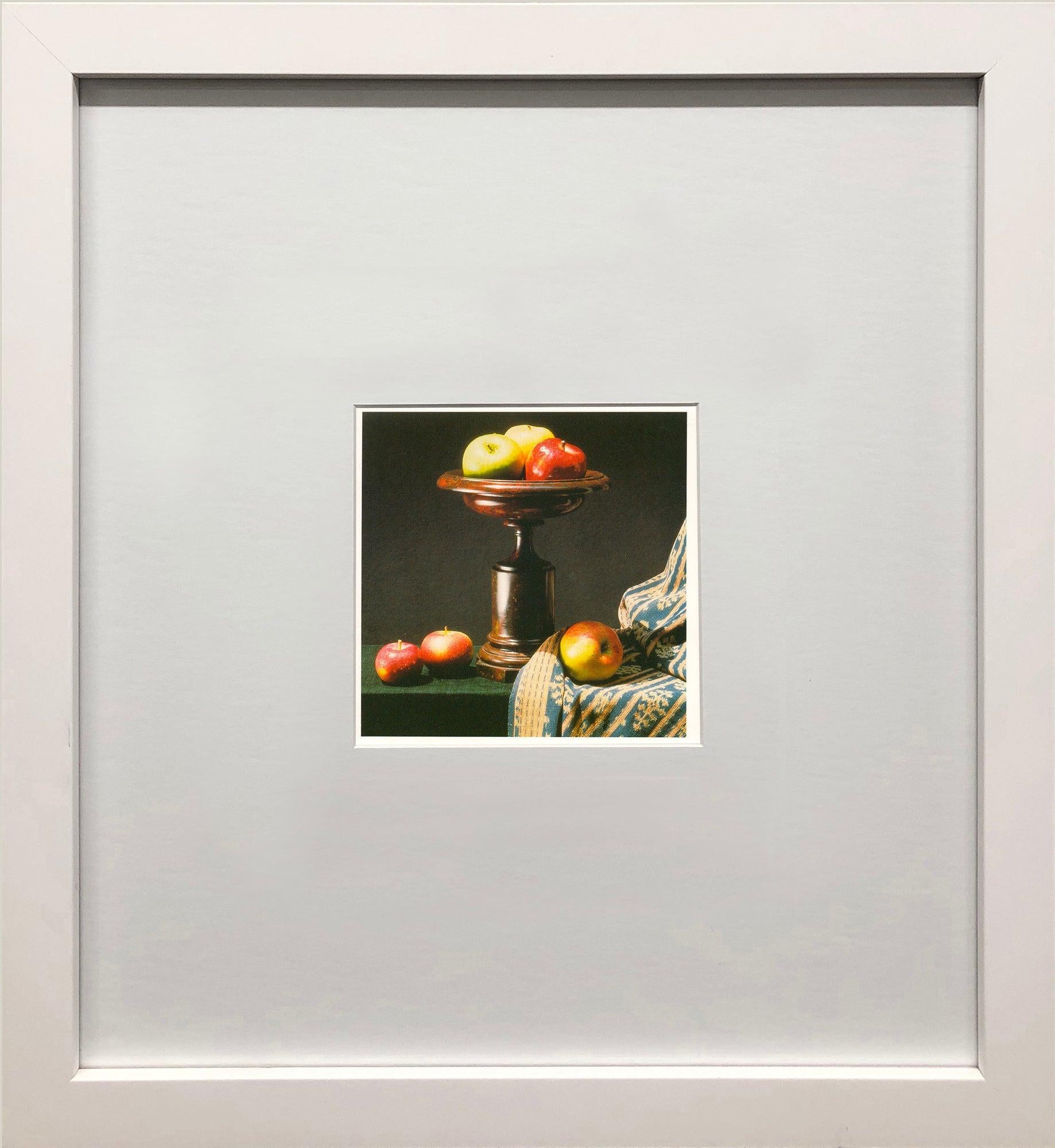 Robert Mapplethorpe "Manzanas y urna" 1994