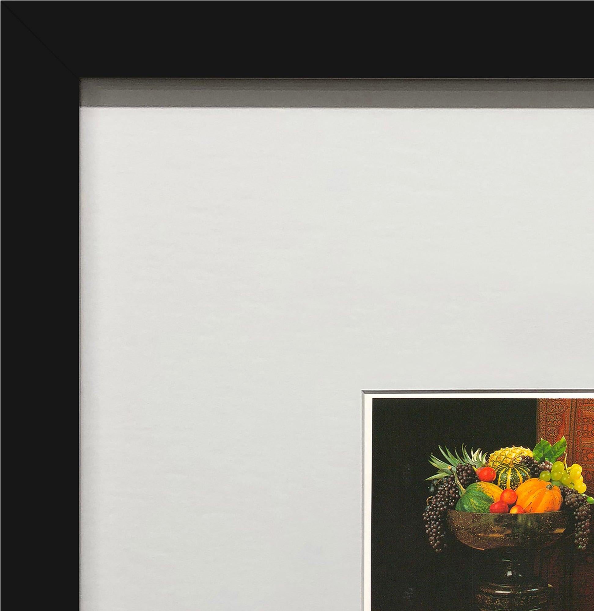 Robert Mapplethorpe 'Urne mit Obst' 1994 im Angebot 2