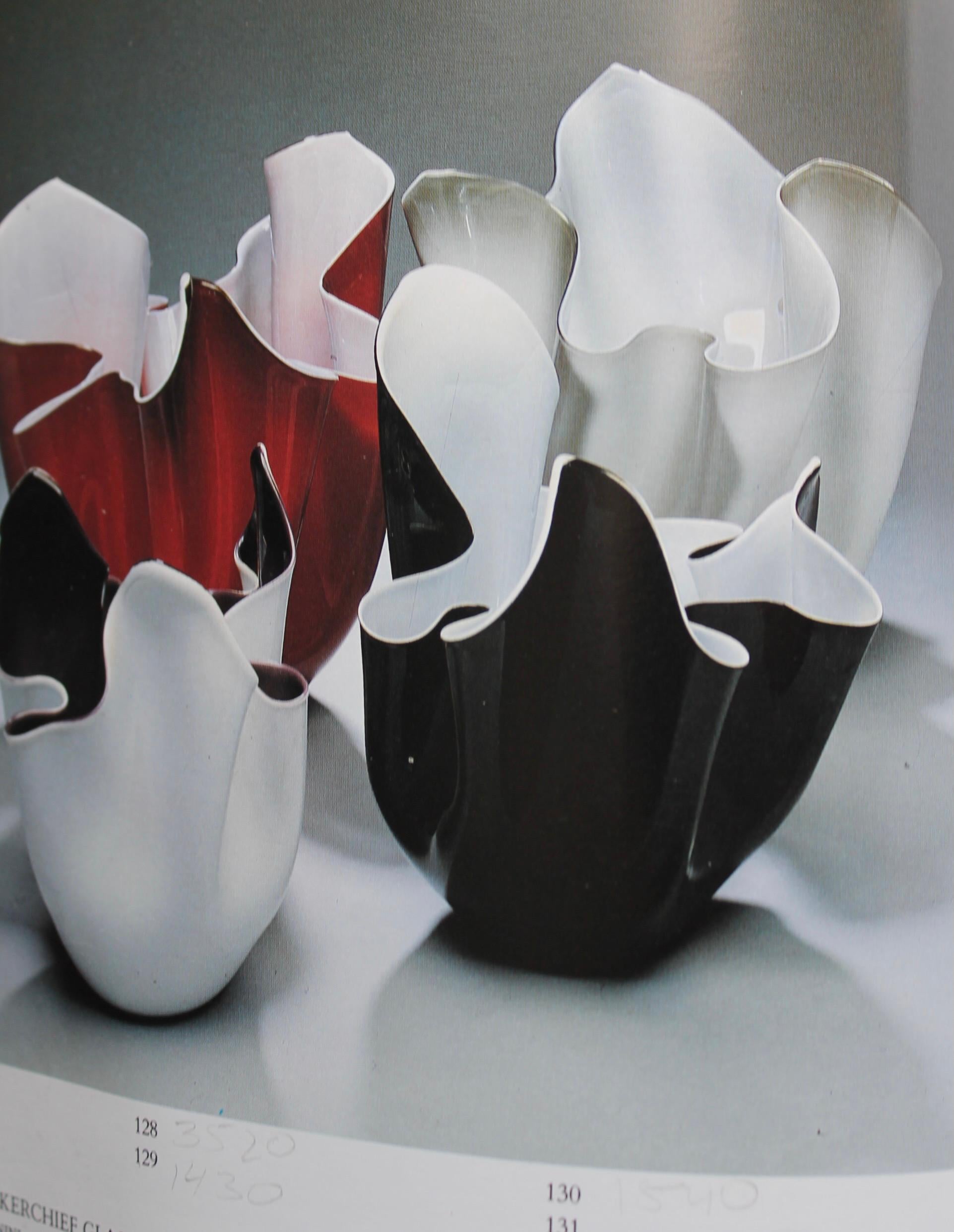 Venini Bianconi Fazzoletto, Venini Bianconi, undurchsichtiges Weiß und Austerngrün, Robert Mapplethorpe im Angebot 6