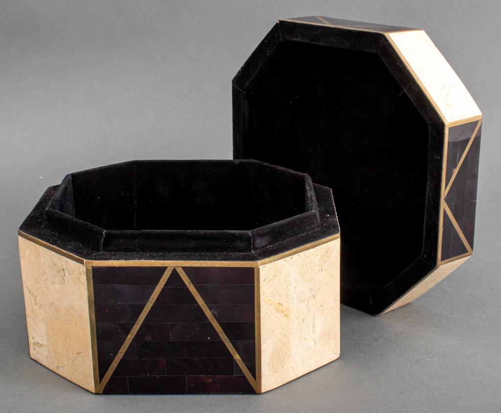 Américain Robert Marcius x Casa Bique Boîte en pierre tessellée en vente