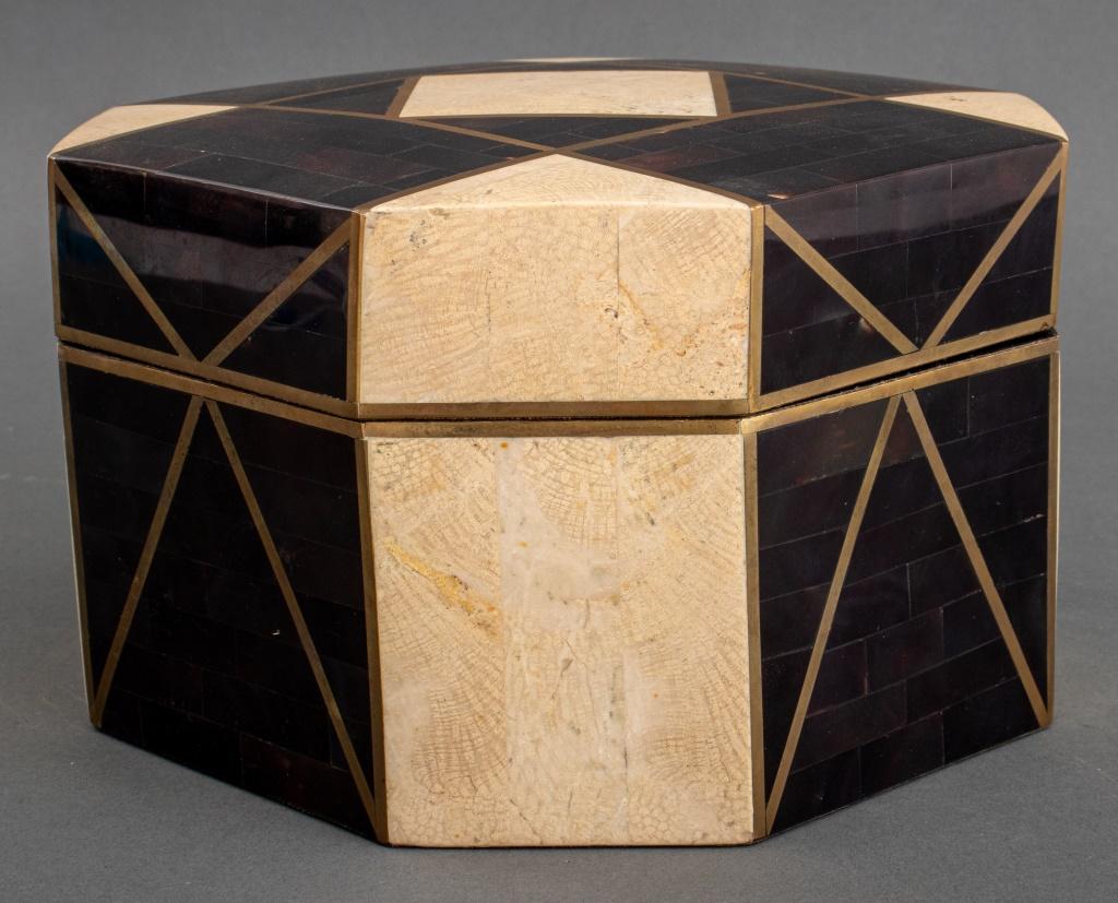 20ième siècle Robert Marcius x Casa Bique Boîte en pierre tessellée en vente