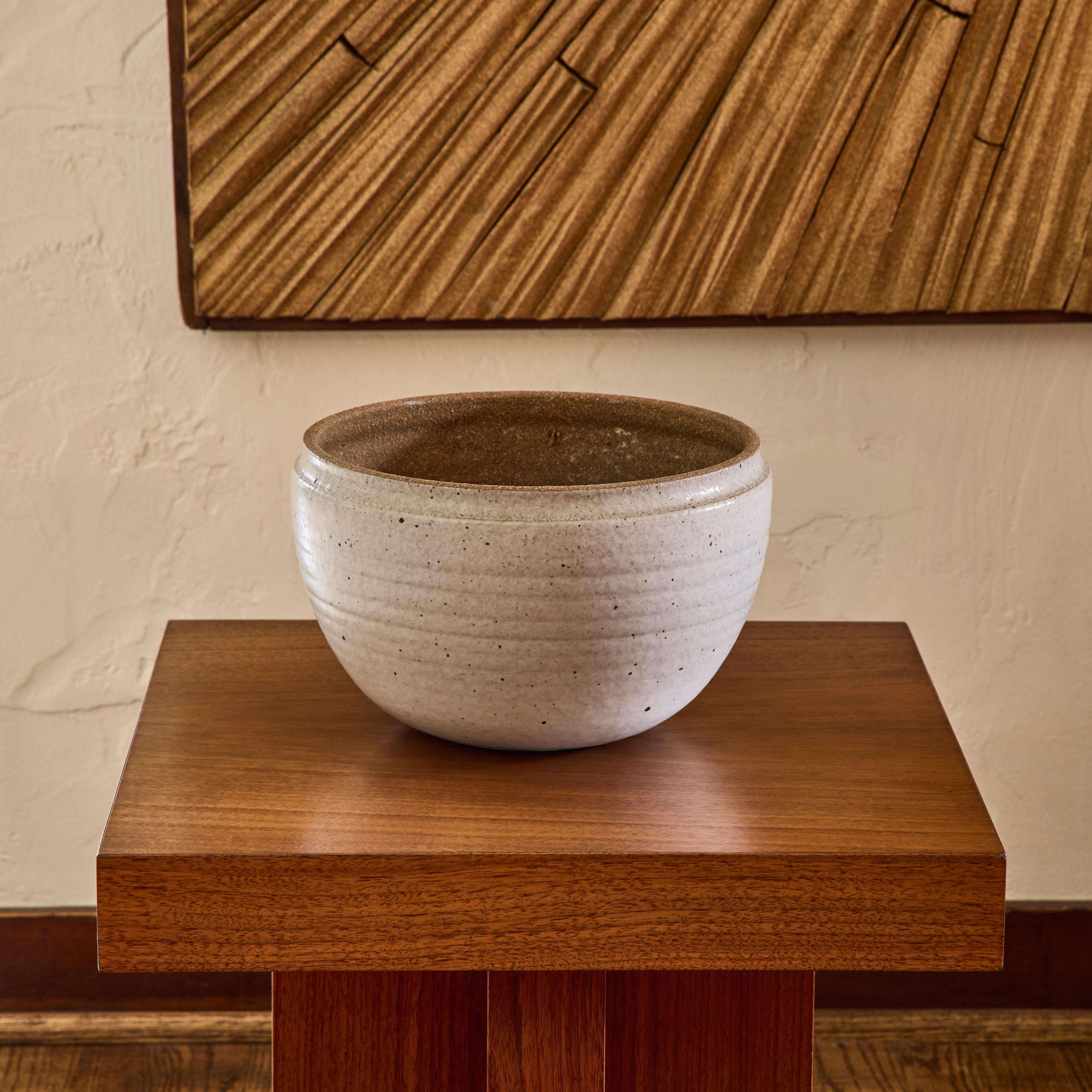 Mid-Century Modern 1960 - Robert Maxwell Pot en grès émaillé 'Flower' tourné à la main en vente