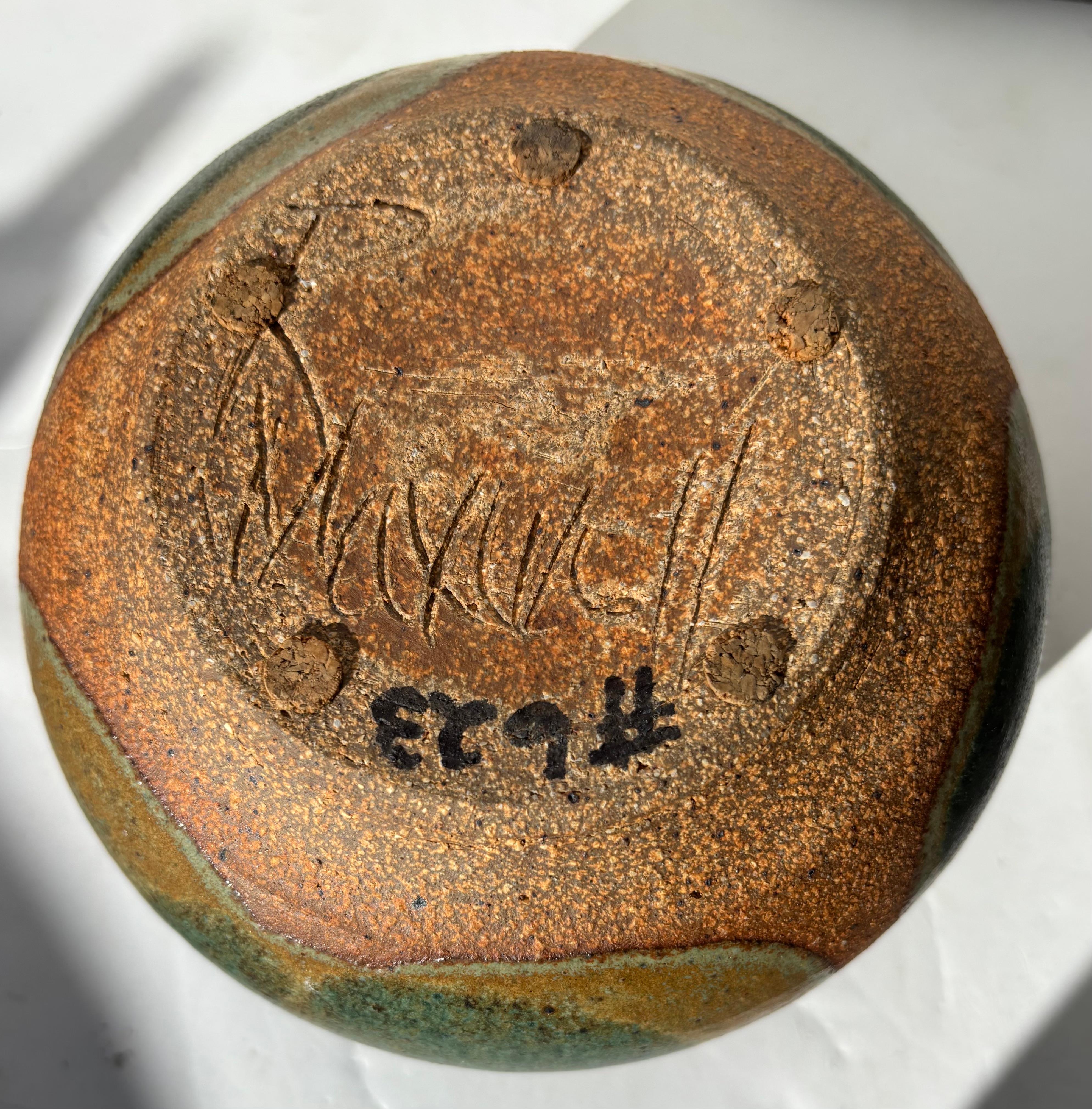 Poteries Robert Maxwell decorated Pottery/ Earthgender Studio bowl with