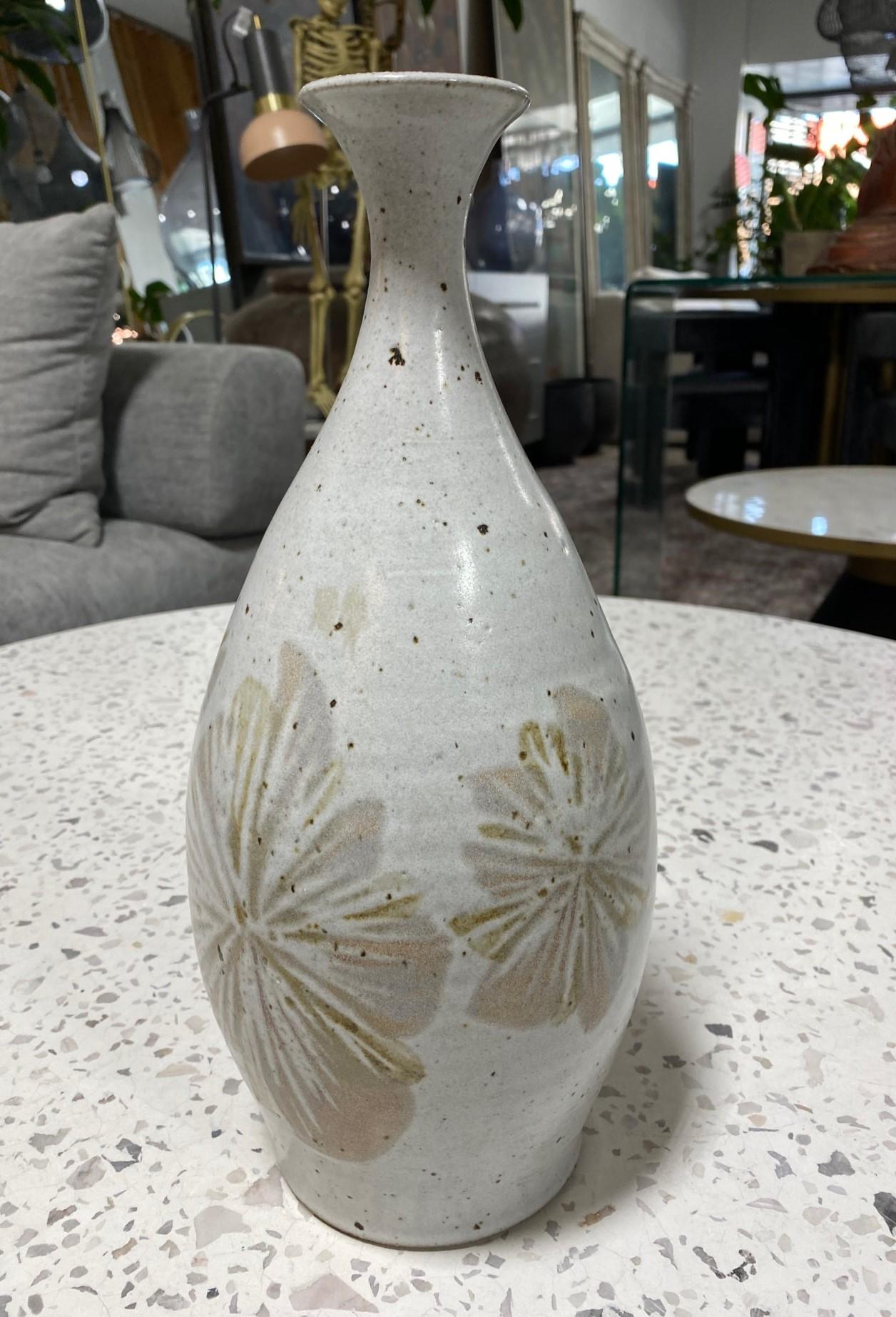 Vernissé Vase signé Robert Maxwell Earthgender Large Mid-Century California Pottery Vase en vente