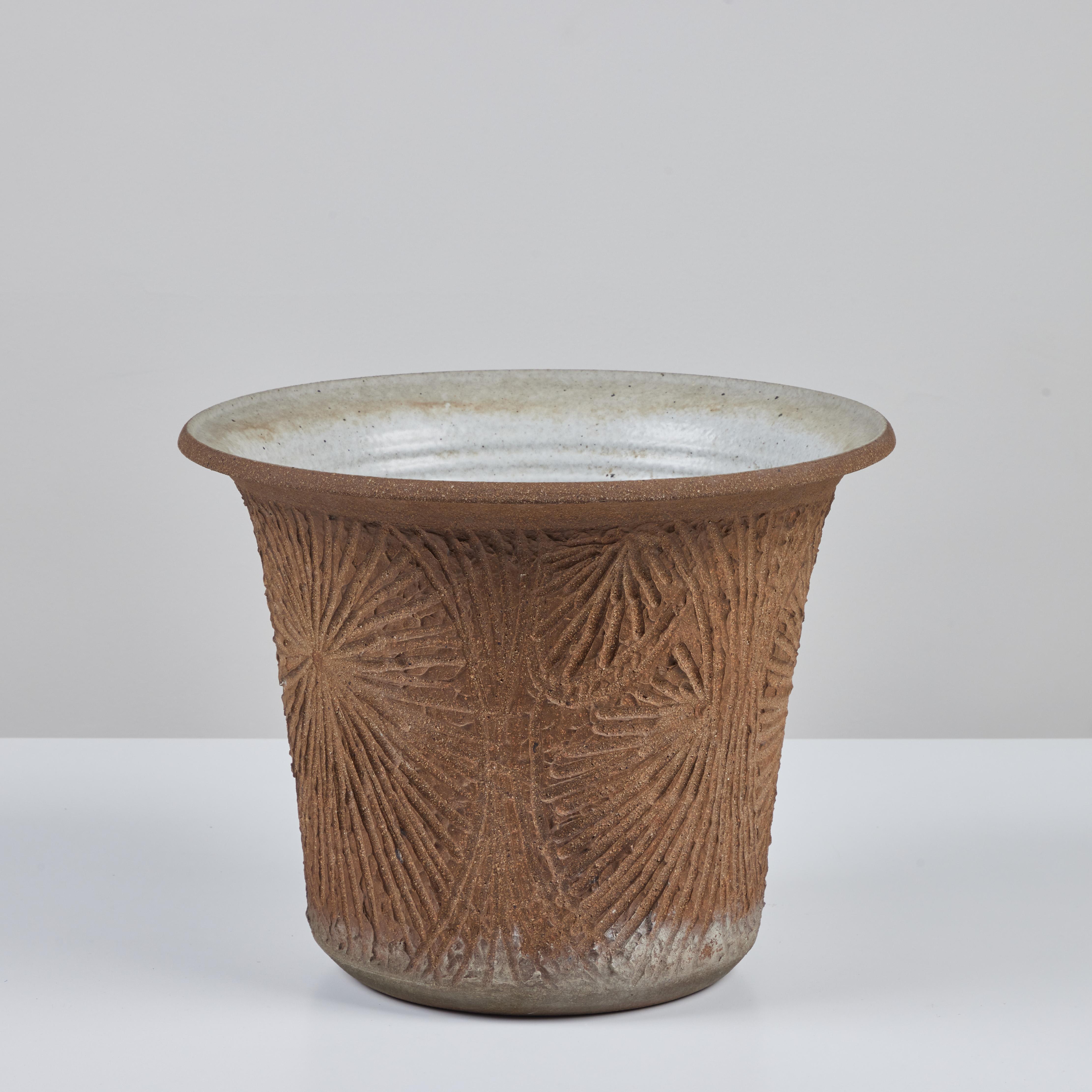 Glazed Robert Maxwell Incised Studio Pottery Planter with Flared Lip For Sale