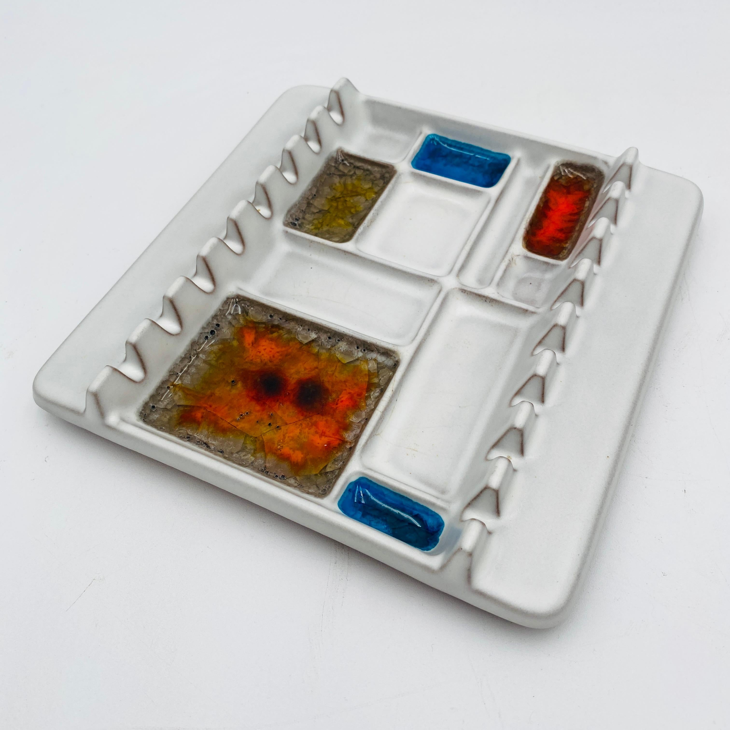 Cendrier en poterie du milieu du siècle de Robert Maxwell 