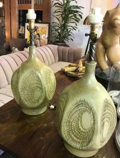 Robert Maxwell Signed Mid-Century Modern Large Earthgender Studio Ceramic Lamp
