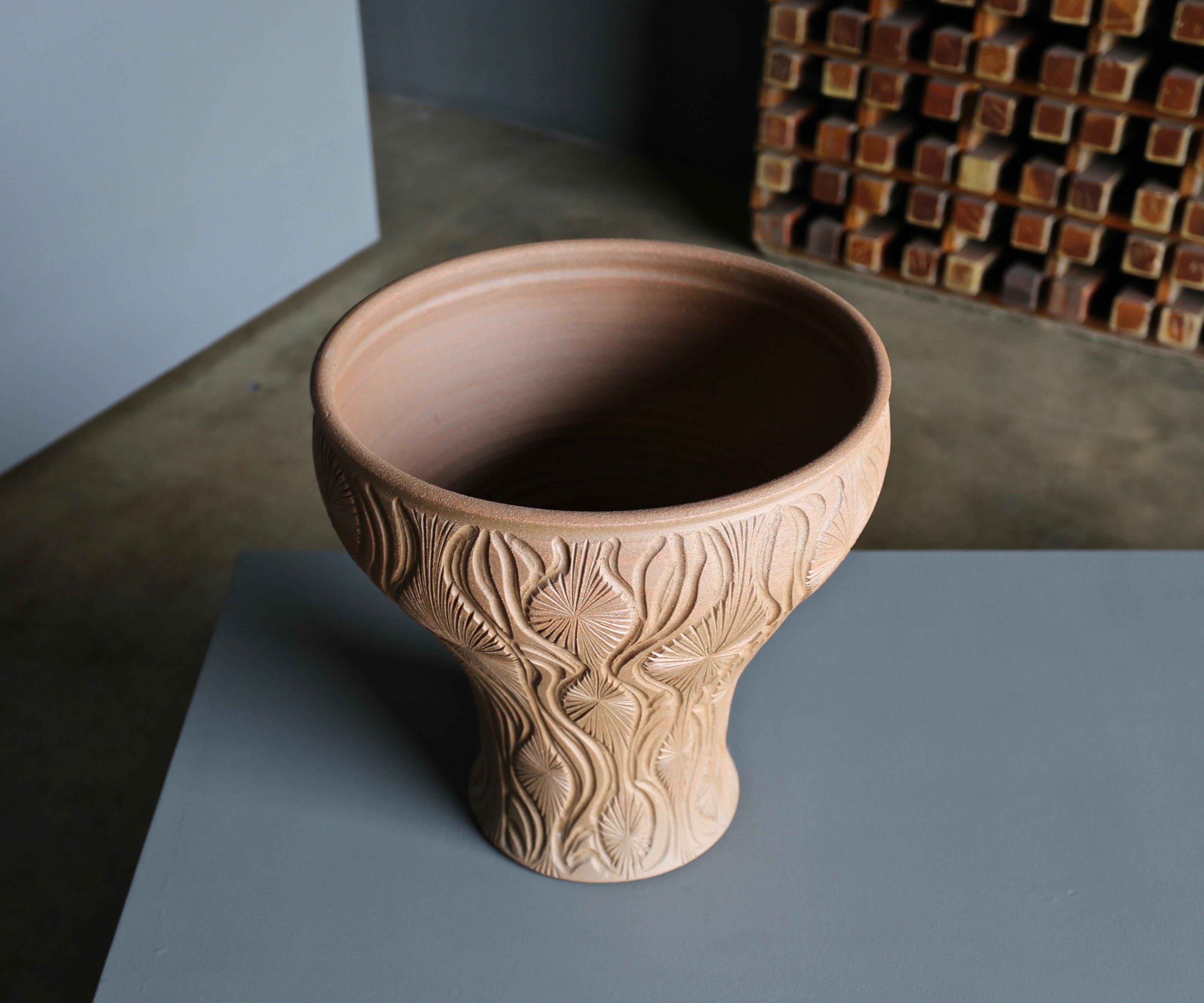 Ceramic Robert Maxwell Signed Teardrop Sunburst Planter, 2006