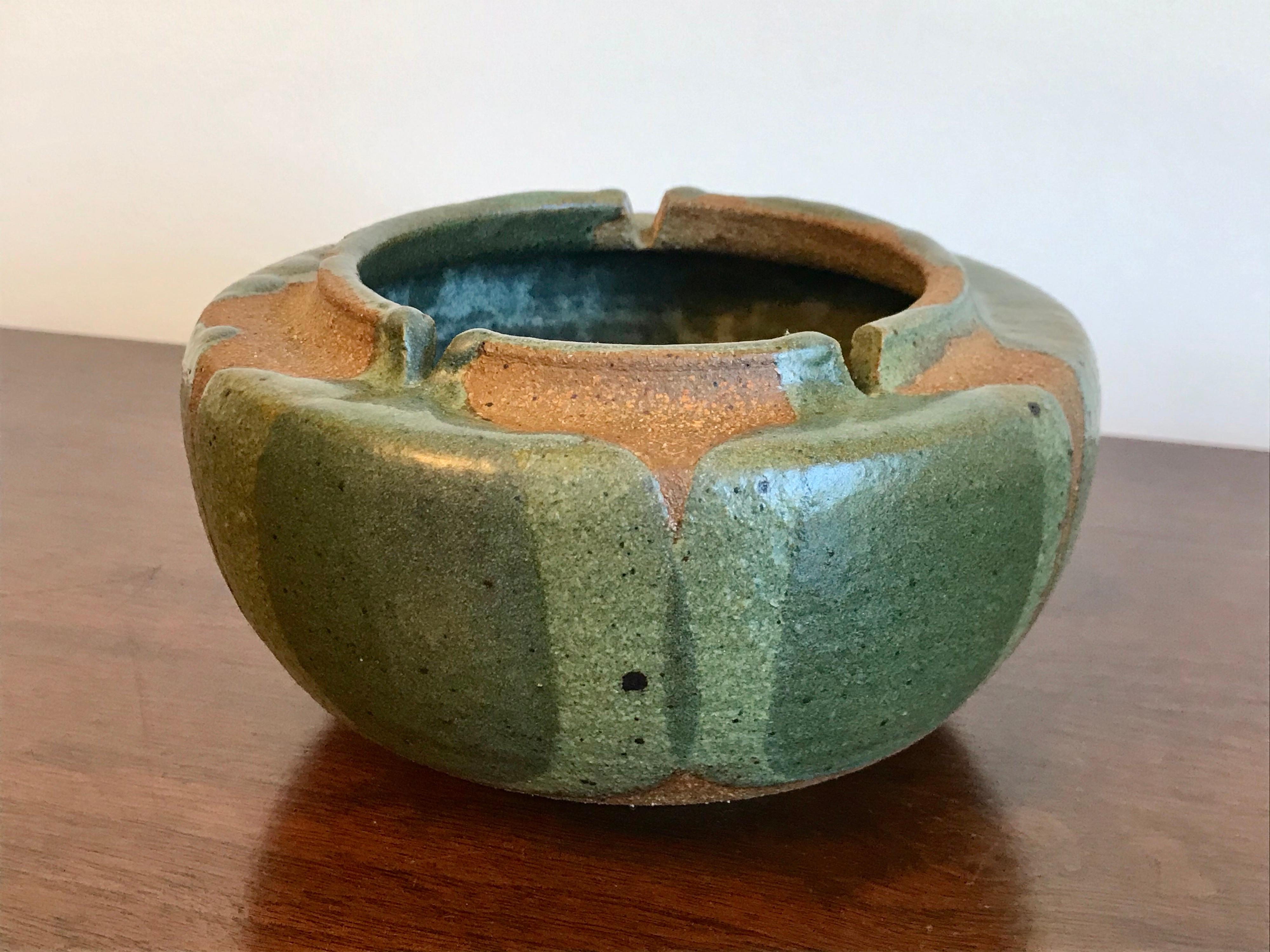 20th Century Robert Maxwell Small Studio Pottery Bowl