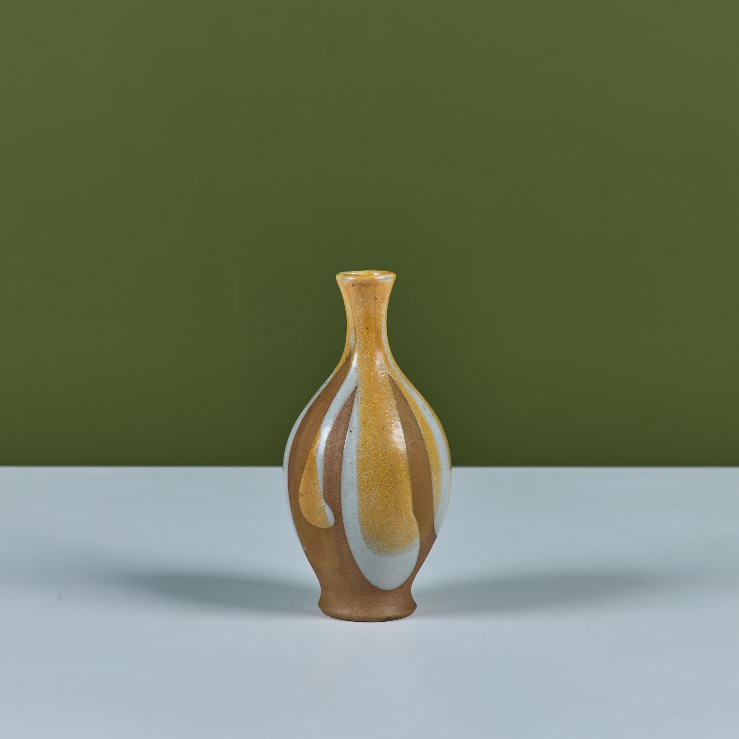 Smaltato Vaso in gres smaltato Robert Maxwell Tan in vendita