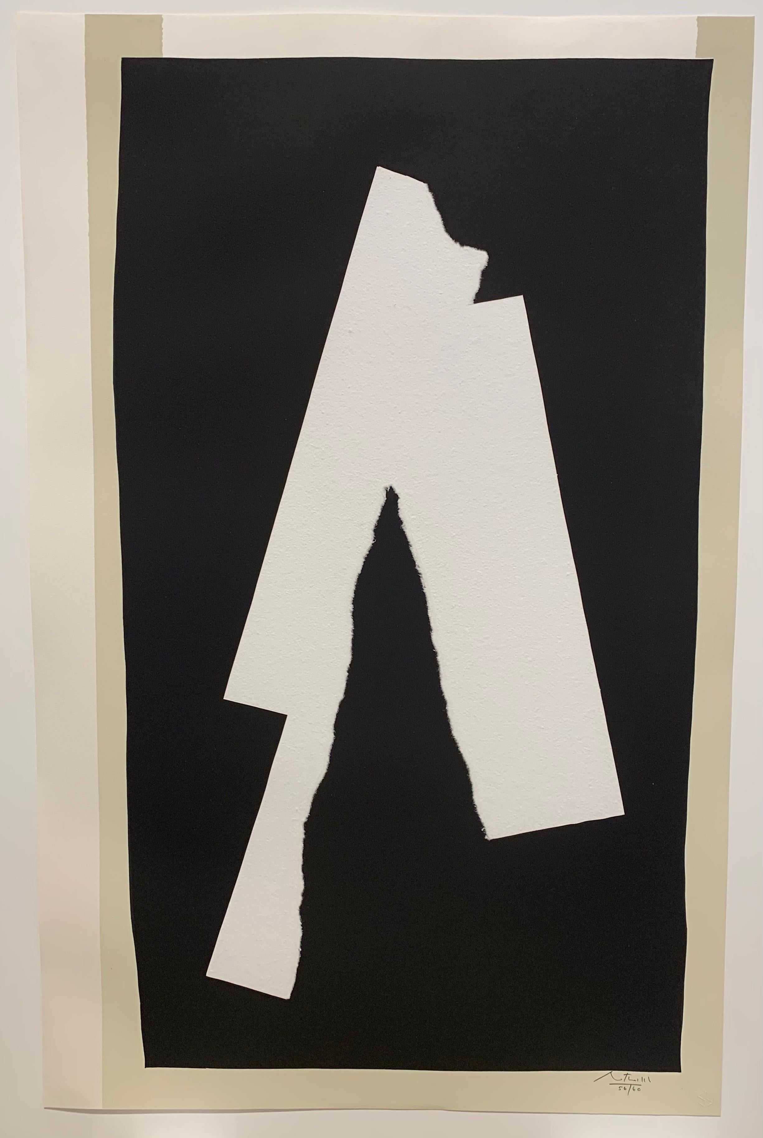 Robert Motherwell
Black Sounds
1984
Lithograph, relief print, and collage
99.1 x 63.5 cms (39 x 25 ins)
RM14197

