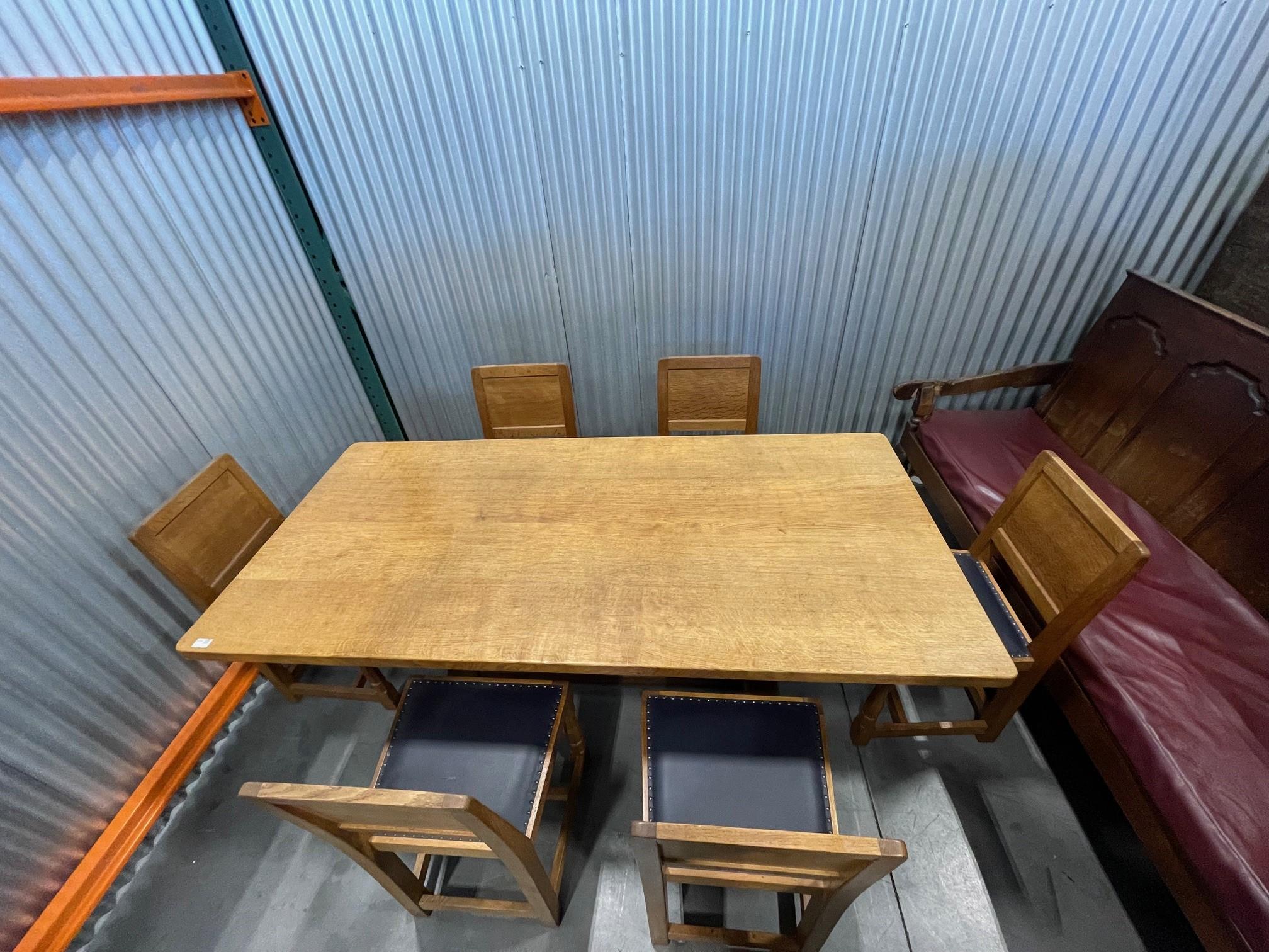 Robert Theman Table de salle à manger 6′ et ensemble de 6 chaises de salle à manger en cuir. en vente 3