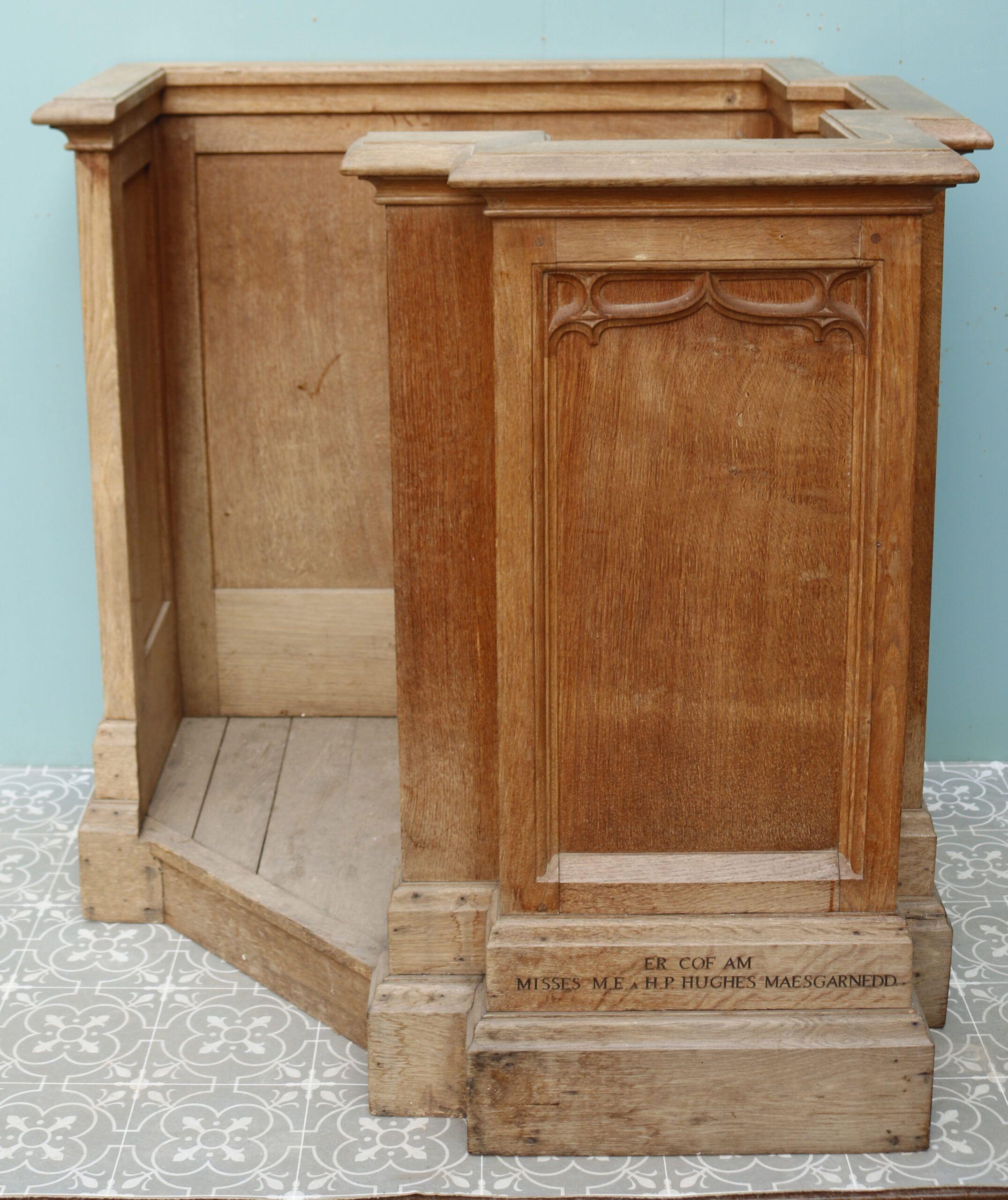 Robert ‘Mouseman’ Thompson oak pulpit. A beautiful Robert ‘Mouseman’ Thompson, solid oak pulpit. The oak is in panelled form with the carved Mouse signature and can be used in a variety of settings. These can be used as stylish work stations or a