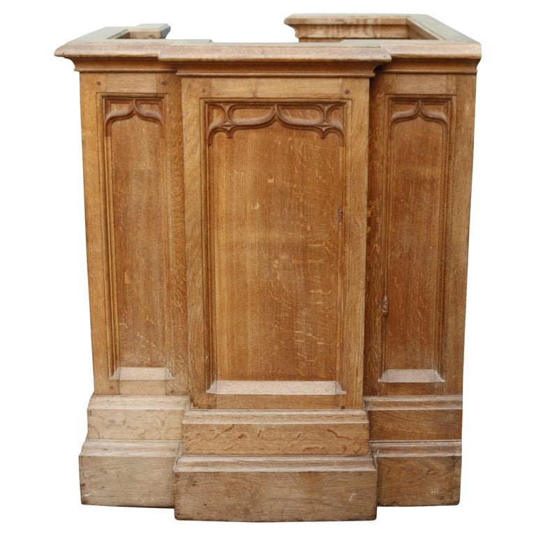 Robert ‘Mouseman’ Thompson Oak Pulpit For Sale at 1stDibs