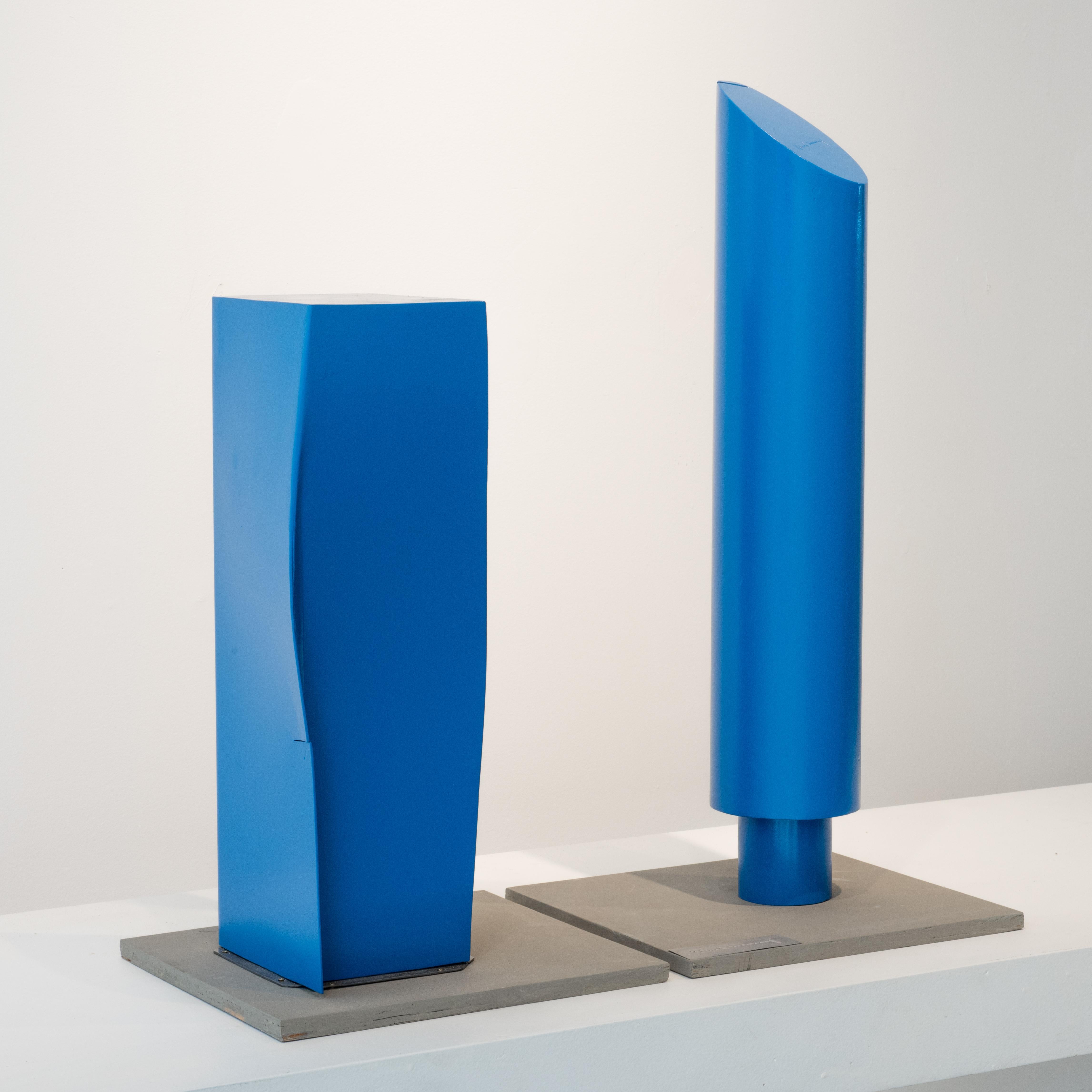 Blue Columns, steel sculpture painted blue (maquette) For Sale 2