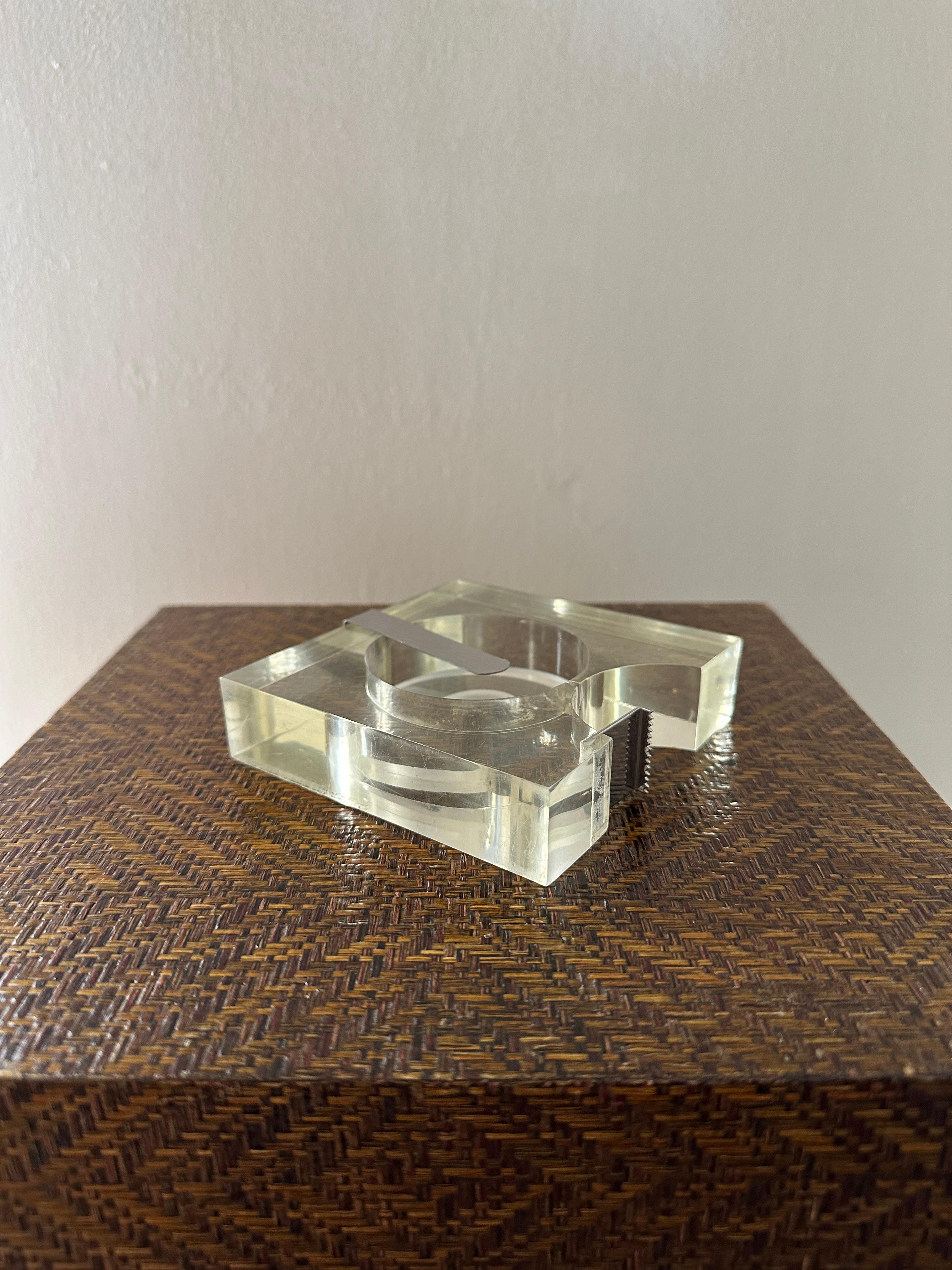 Robert P. Gottlieb MOMA Schreibtisch-Accessoire Klebebandspender Lucite / verchromter Stahl im Angebot 3