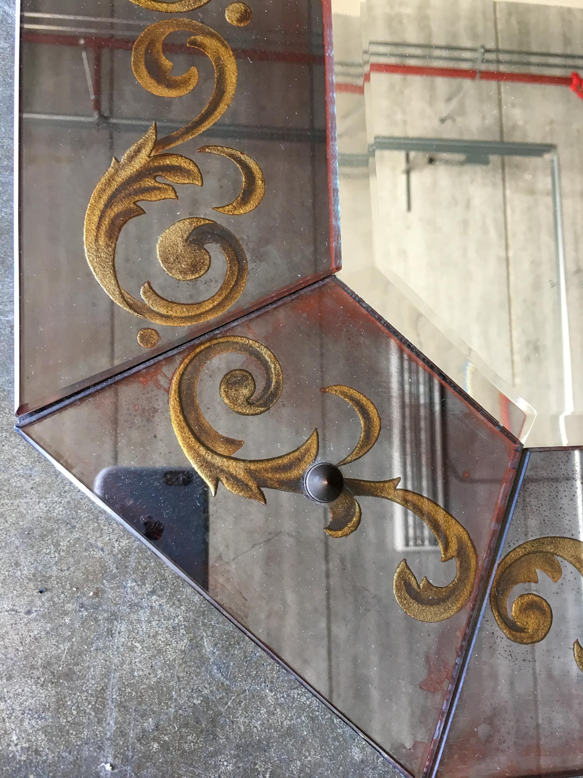 Francese Specchio neoclassico di Robert Pansart in vendita