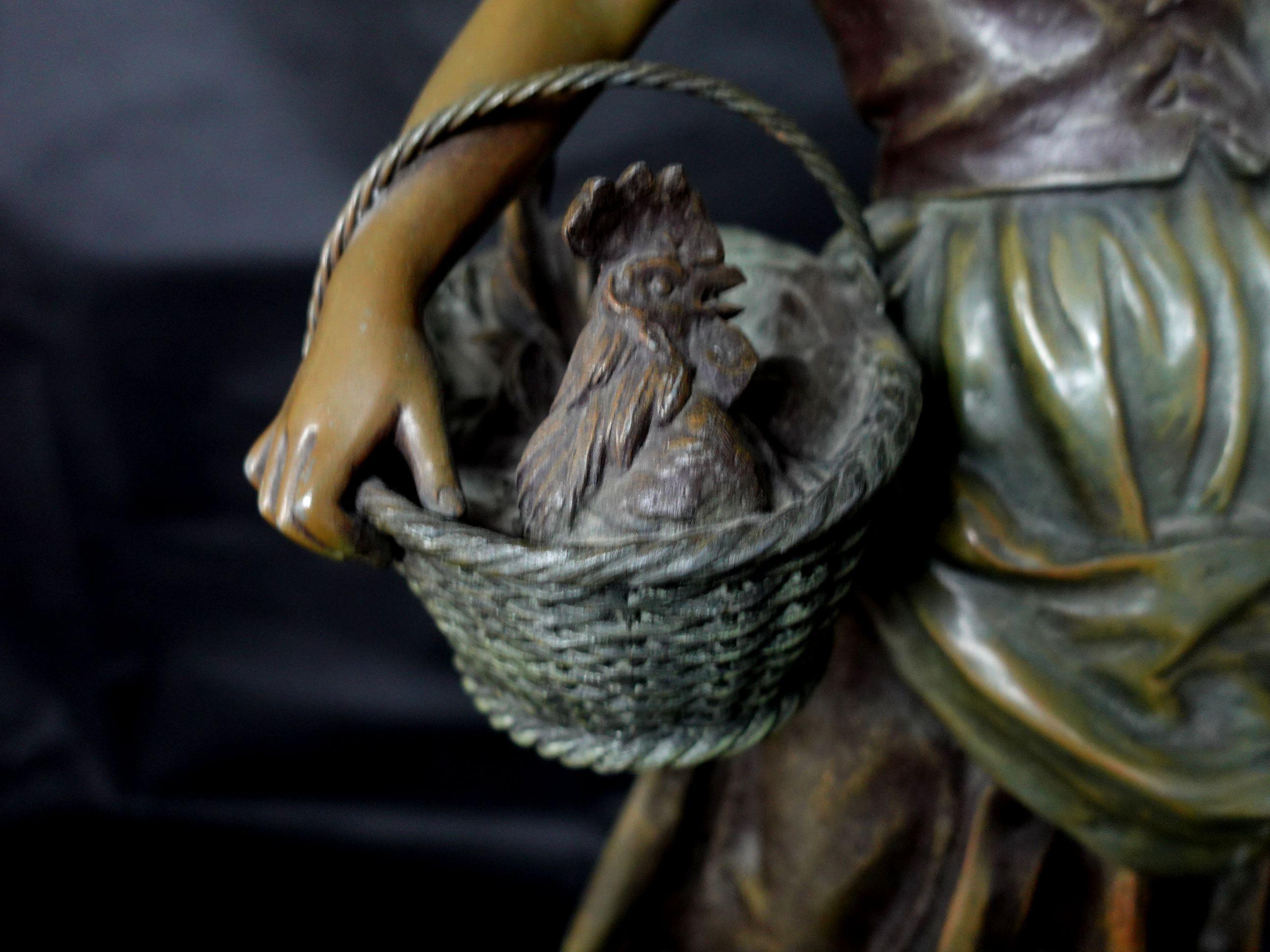 Robert Pfeffer, sculpture en bronze Jeune Mere, jeune fille avec enfant, Ric069 en vente 3