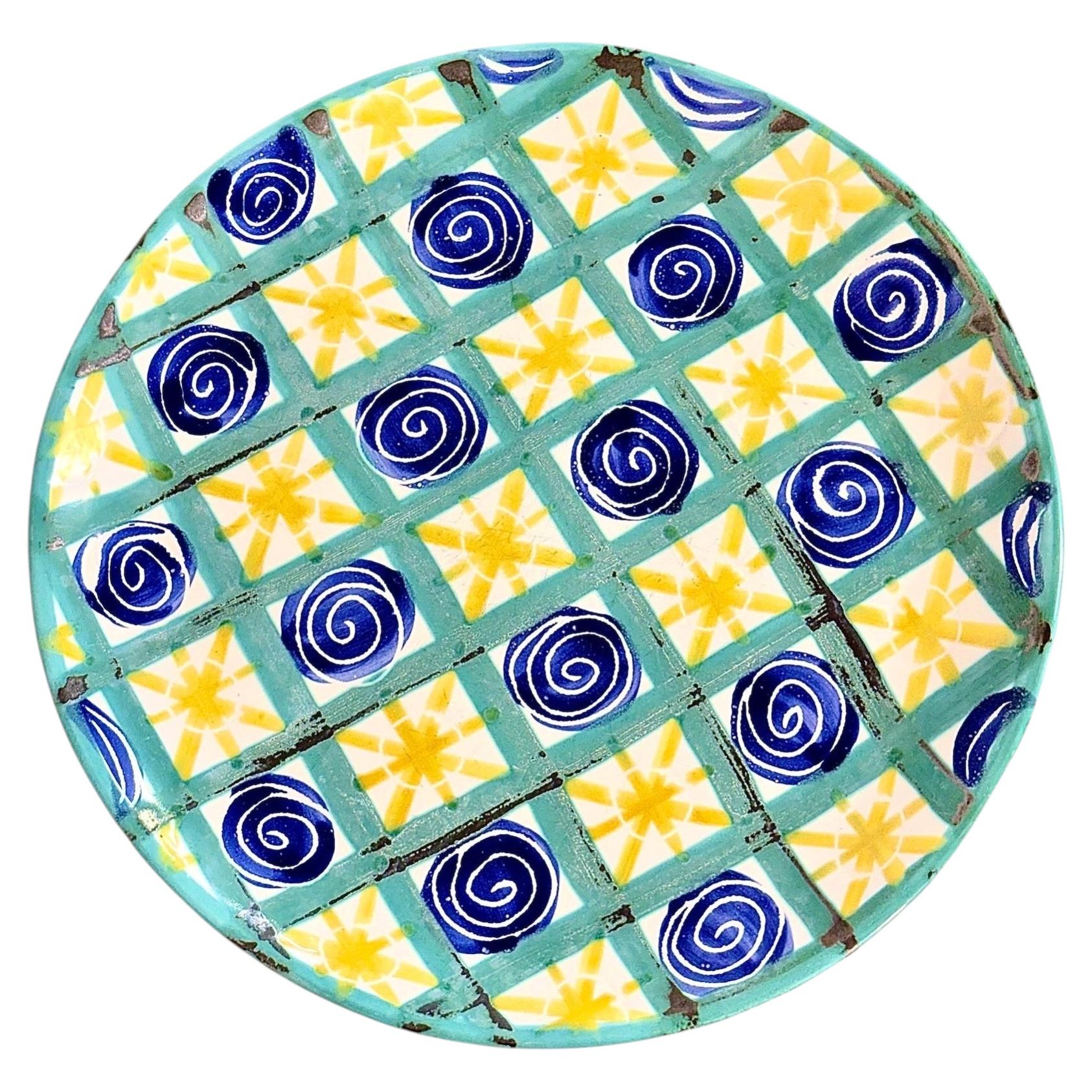 Plat décoratif en céramique peint à la main par Robert Picault, Vallauris, vers 1960 en vente