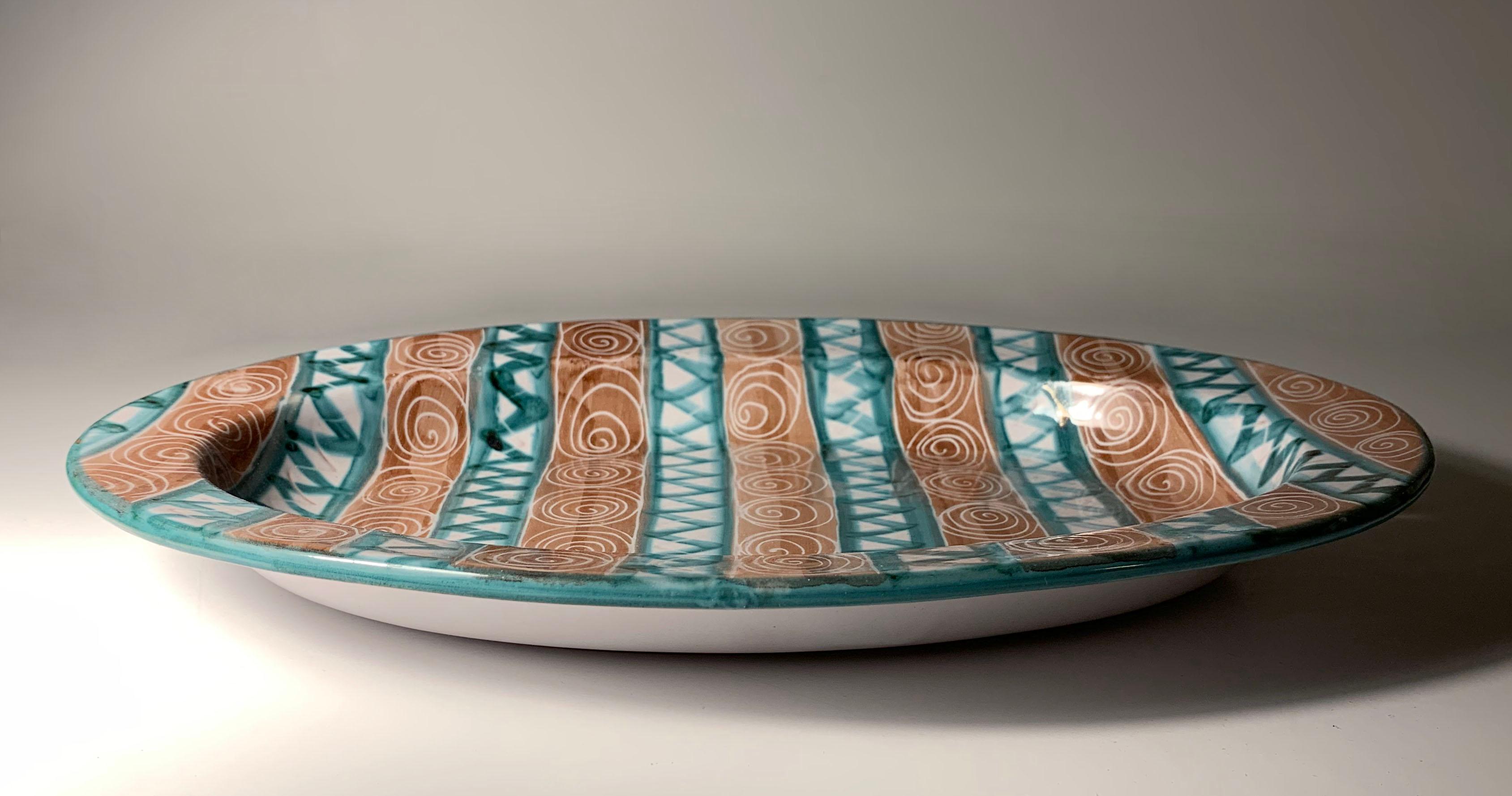 Großer dekorativer ovaler Tafelaufsatz von Robert Picault (Keramik) im Angebot