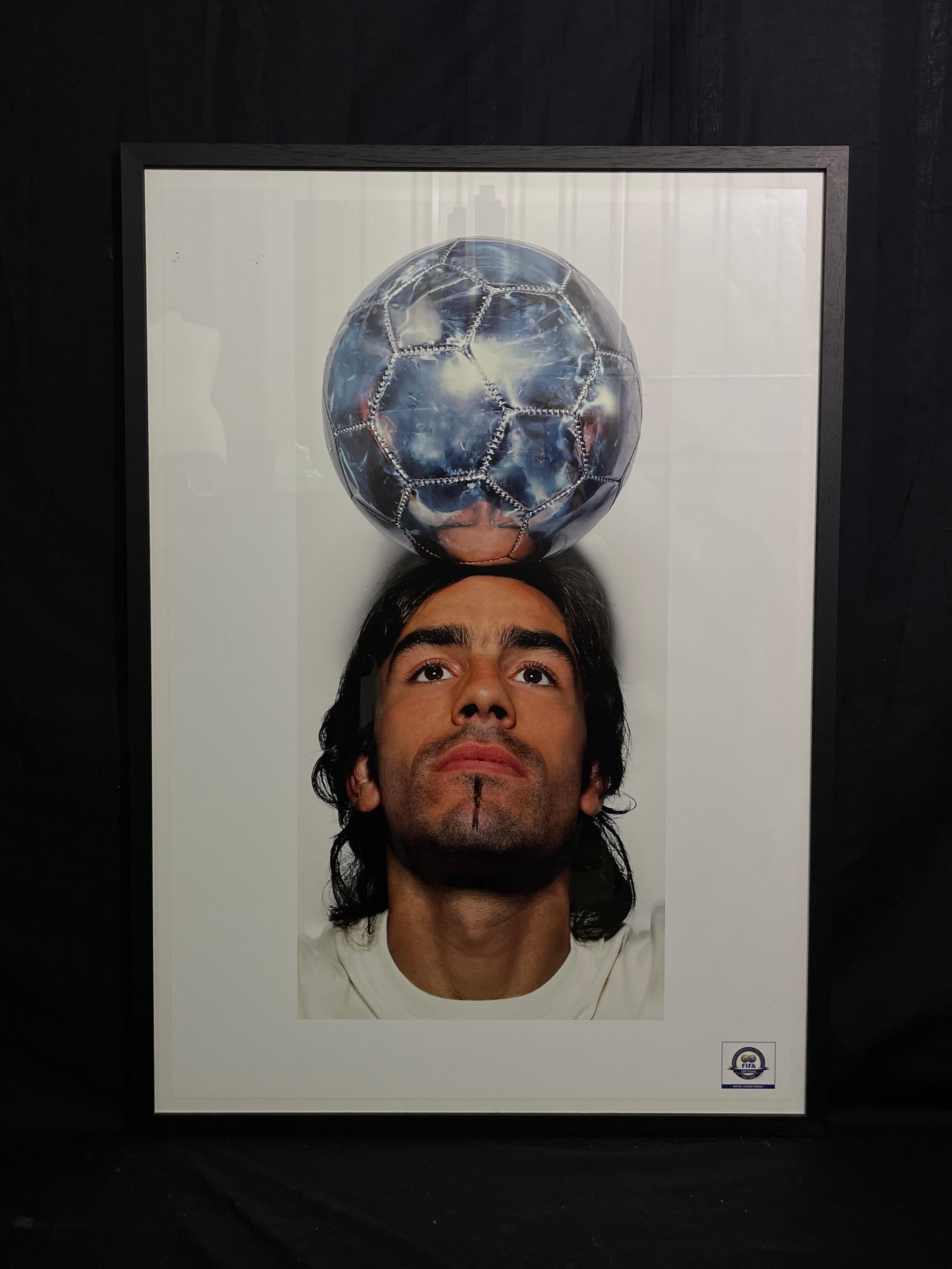 Robert Pires von Marc Quinn FIFA 100 (Papier) im Angebot