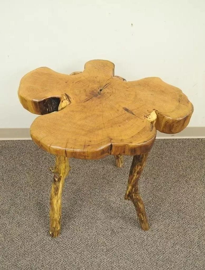 XXIe siècle et contemporain Table d'appoint rustique de Robert Powchik en loupe de bois de ronce à bord vif en vente