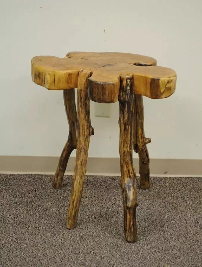 Table d'appoint rustique de Robert Powchik en loupe de bois de ronce à bord vif en vente 2