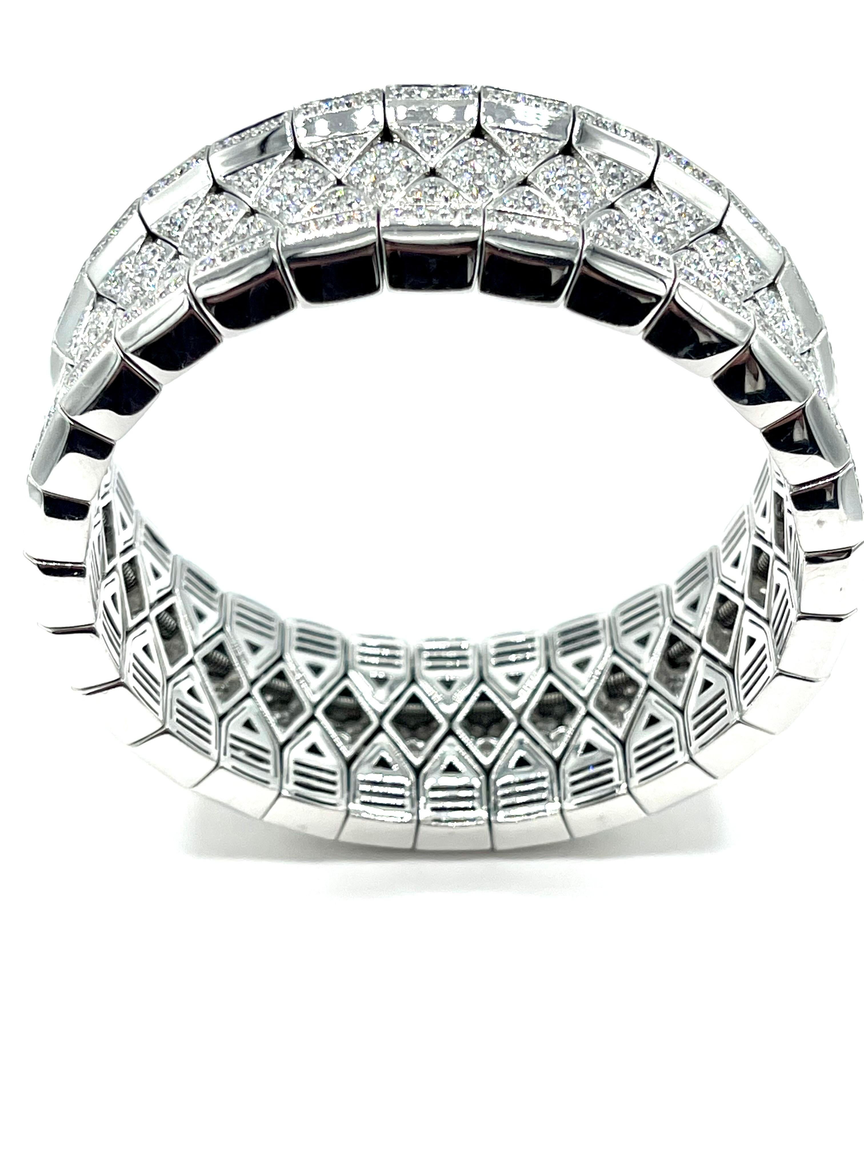 Robert Procop 11.10 Carats Queen of Diamonds White Gold Stretch Bracelet 2