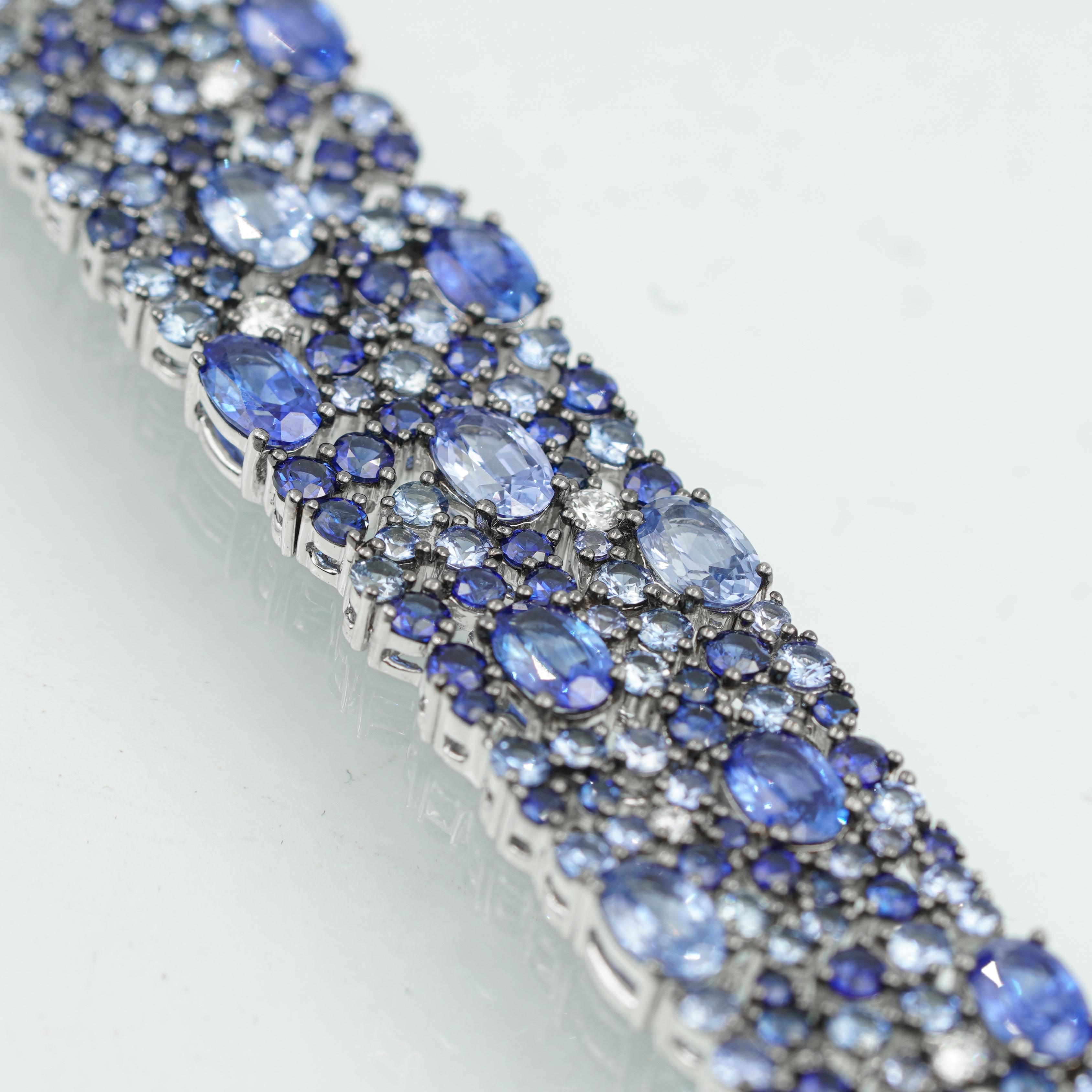 Robert Procop 18K White Gold Sapphire and Diamond Bracelet In New Condition For Sale In Carmel, IN