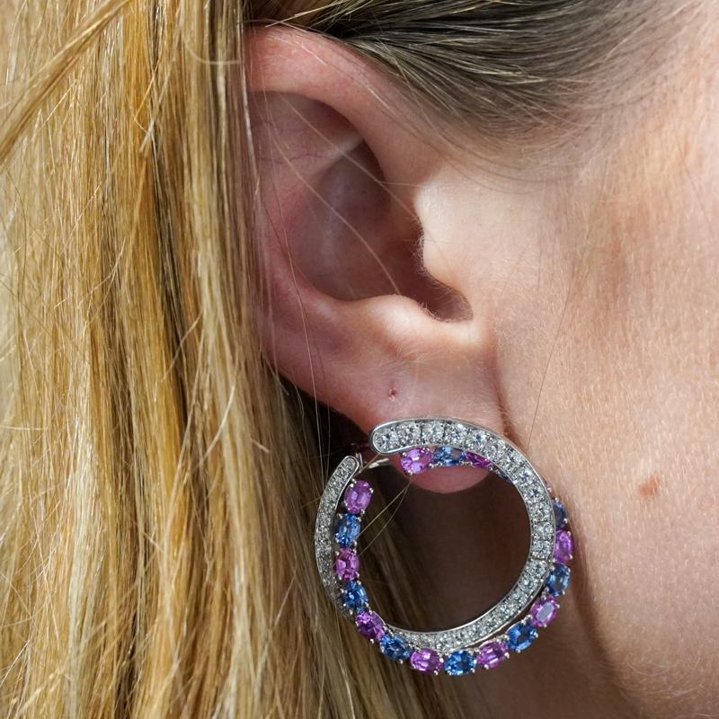 Procop Ohrringe mit rosa und blauen Saphiren aus 18 Karat Weißgold Damen im Angebot