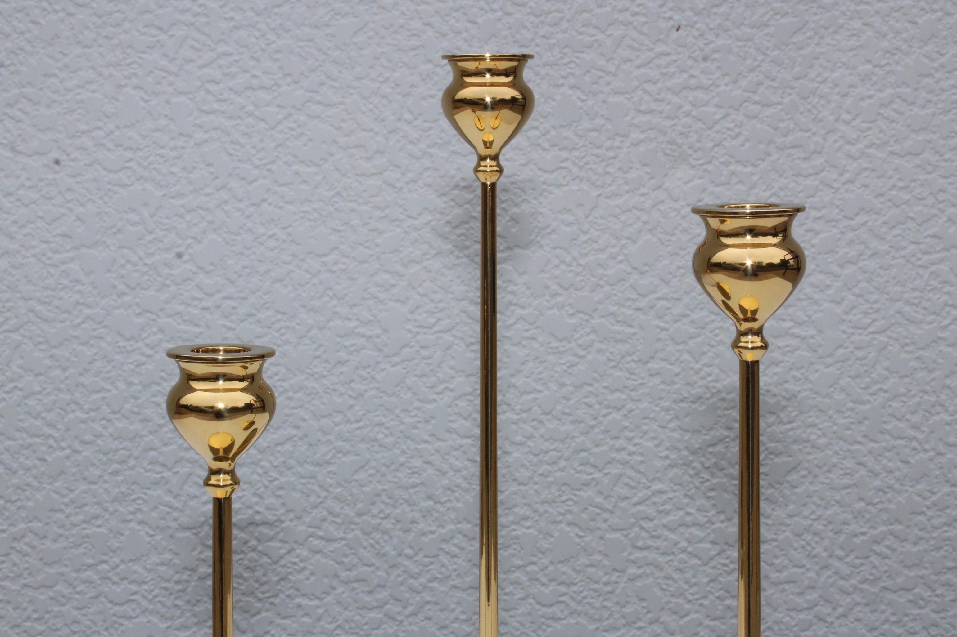 American Robert R Jarvie Style Brass Candlesticks By Virginia Metalcrafters