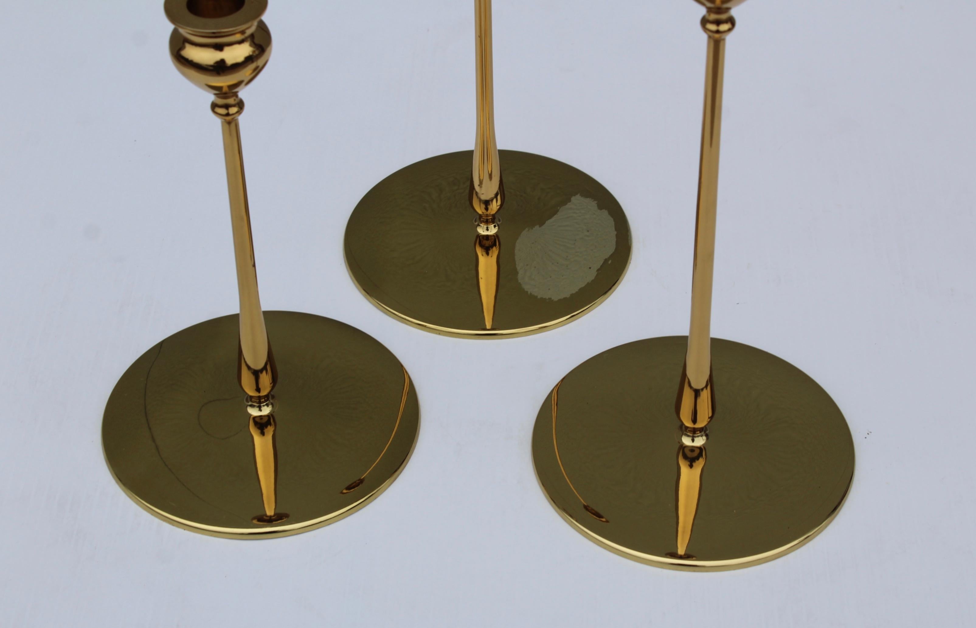 Robert R Jarvie Style Brass Candlesticks By Virginia Metalcrafters In Fair Condition In New York, NY