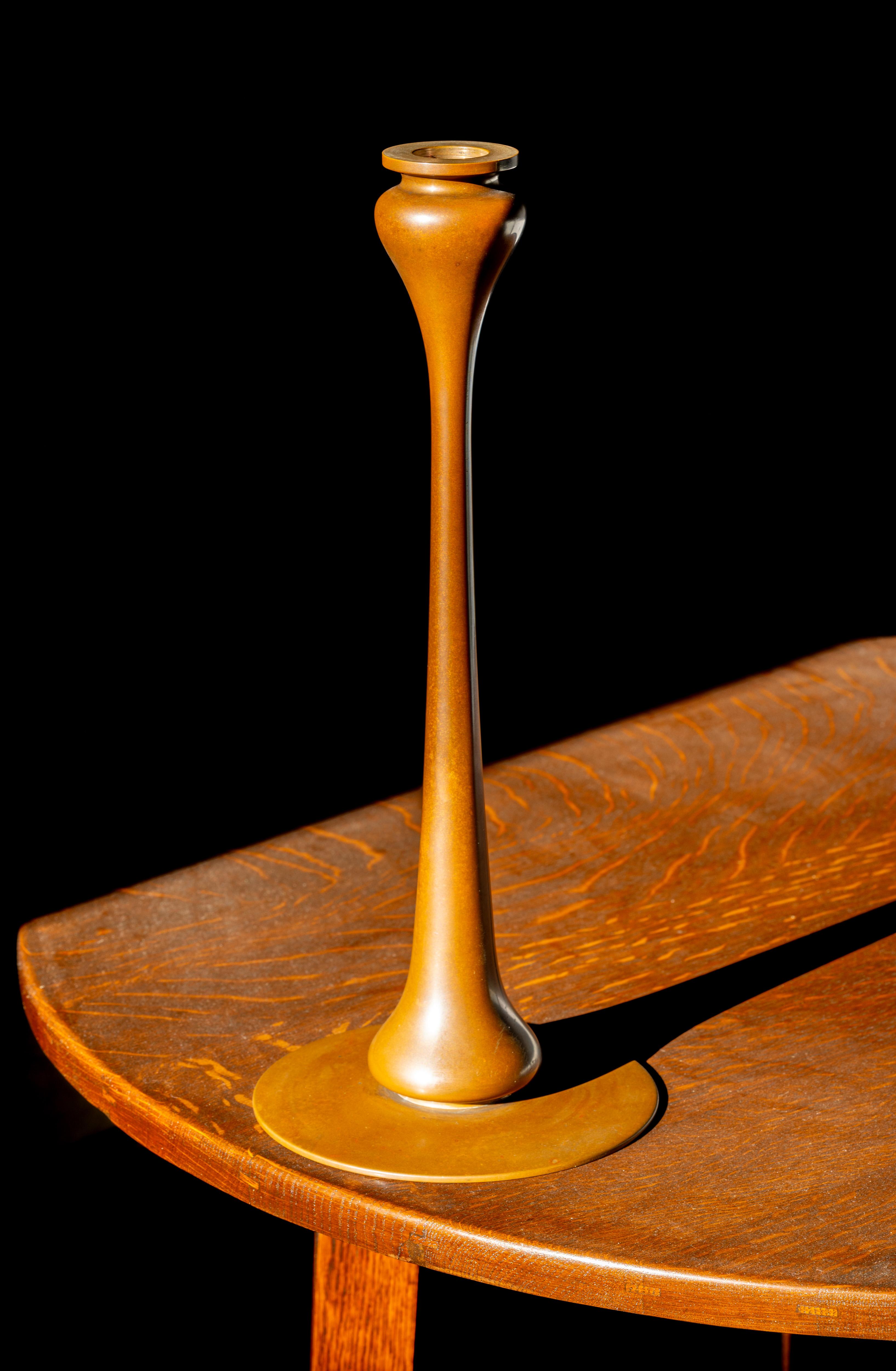 Kappa Candelabro - Sculpture Movimiento estético de Robert Riddle Jarvie