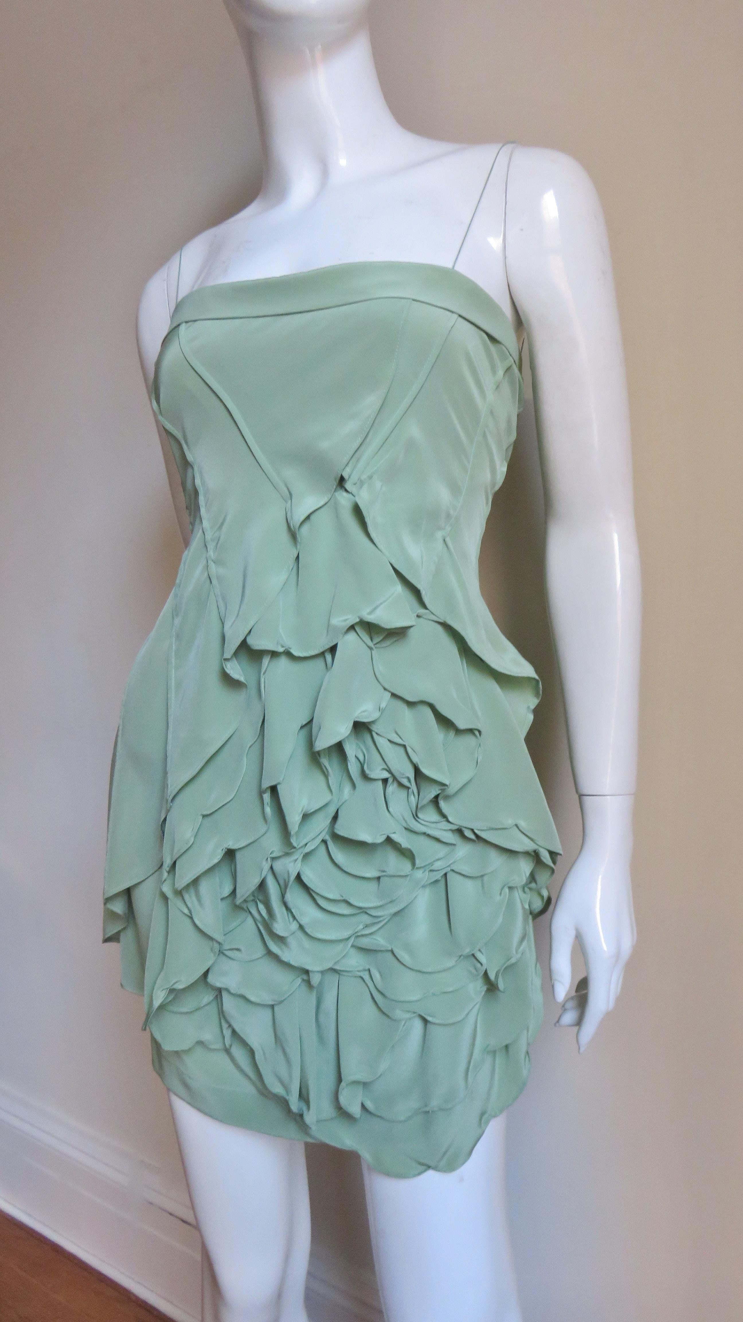 Vestido de seda con flor grande Robert Rodriguez en venta 4